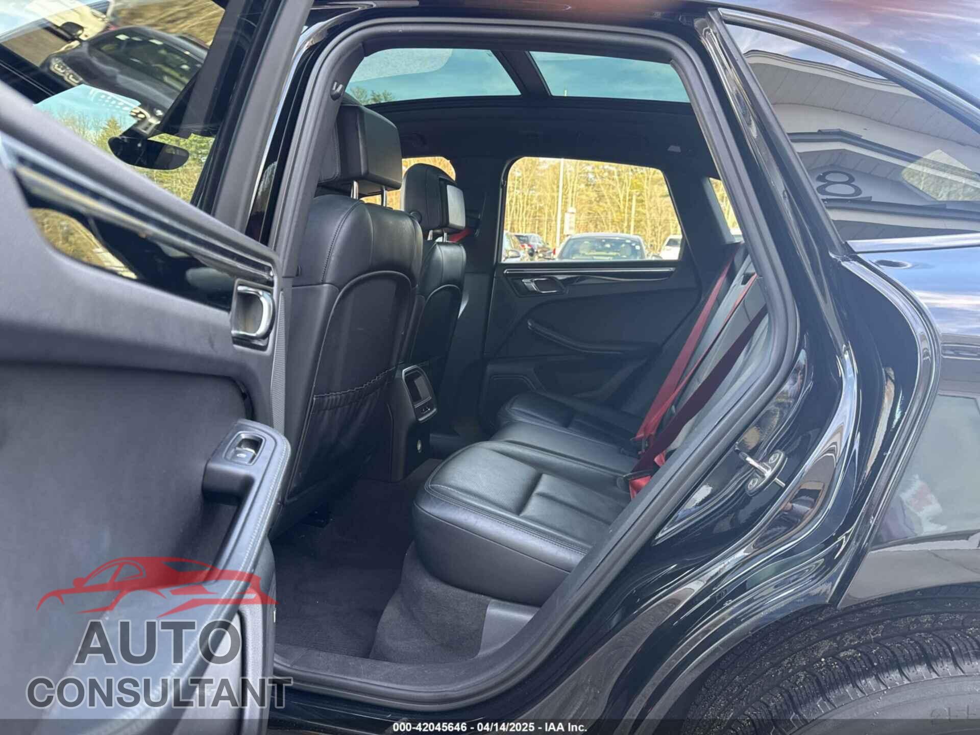 PORSCHE MACAN 2015 - WP1AB2A55FLB54536