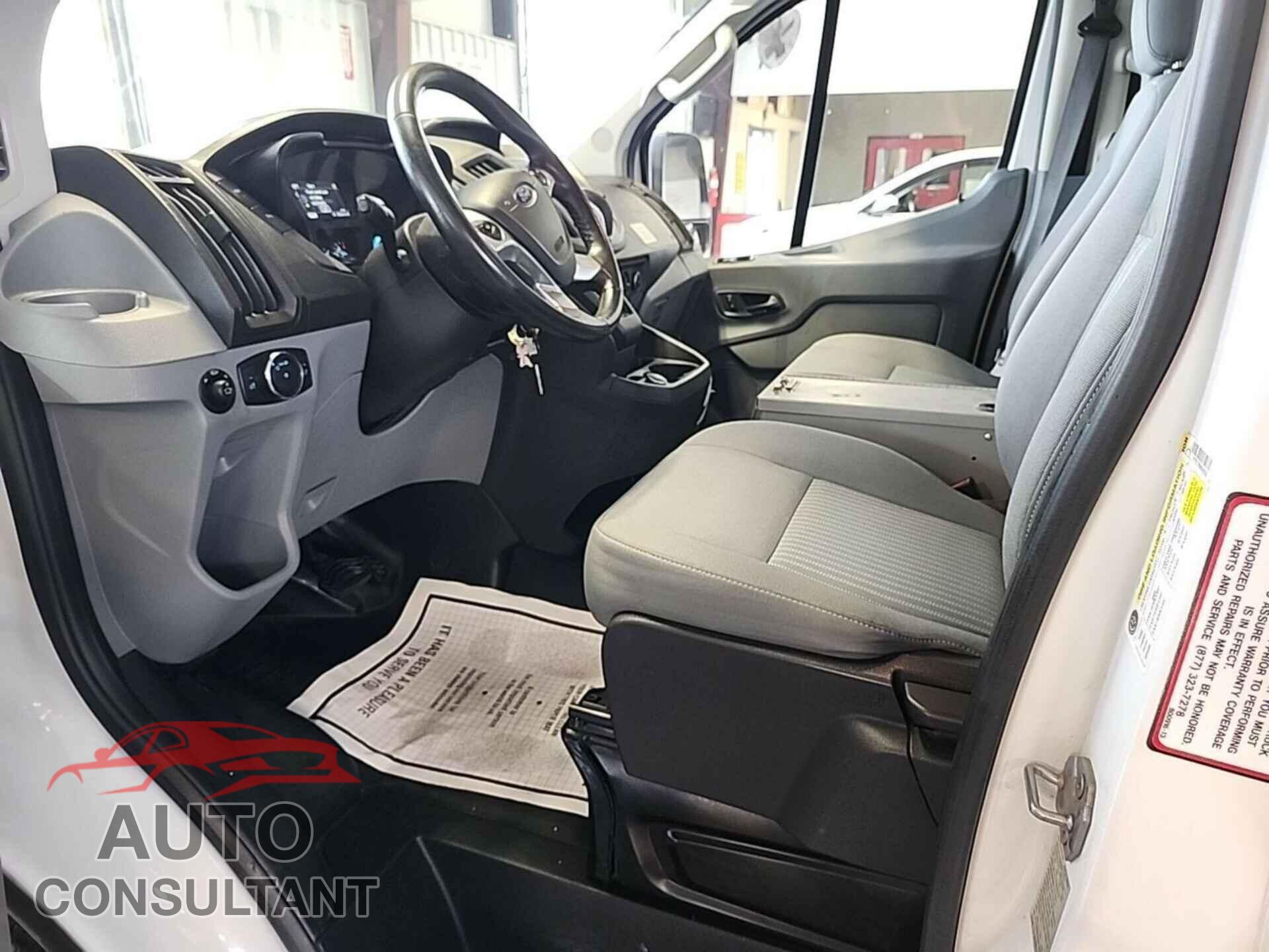 FORD TRANSIT 2019 - 1FTYE1YM5KKA80355