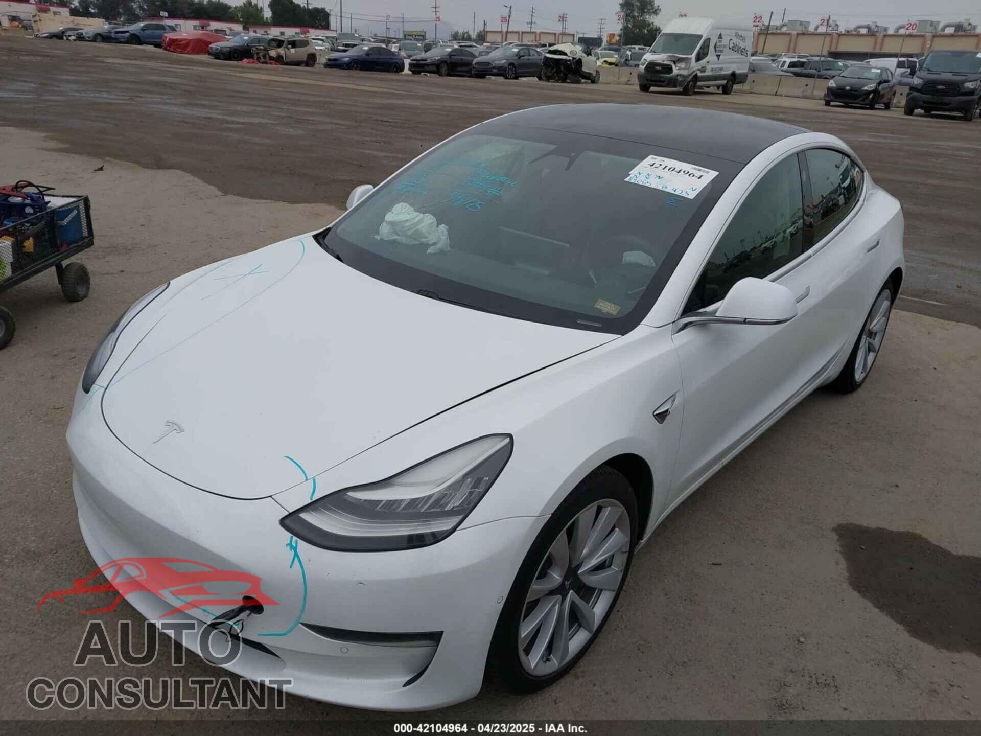 TESLA MODEL 3 2020 - 5YJ3E1EAXLF806438