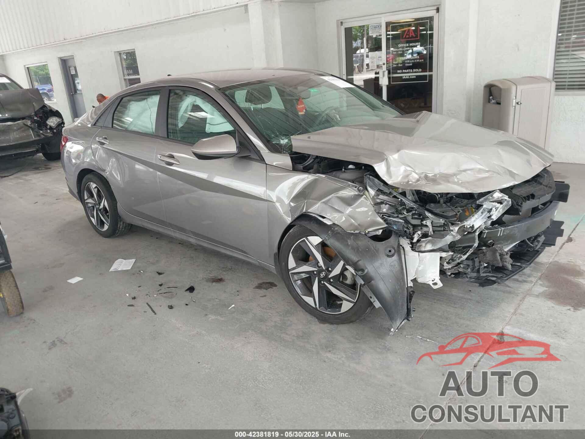 HYUNDAI ELANTRA 2023 - KMHLS4AG6PU440295