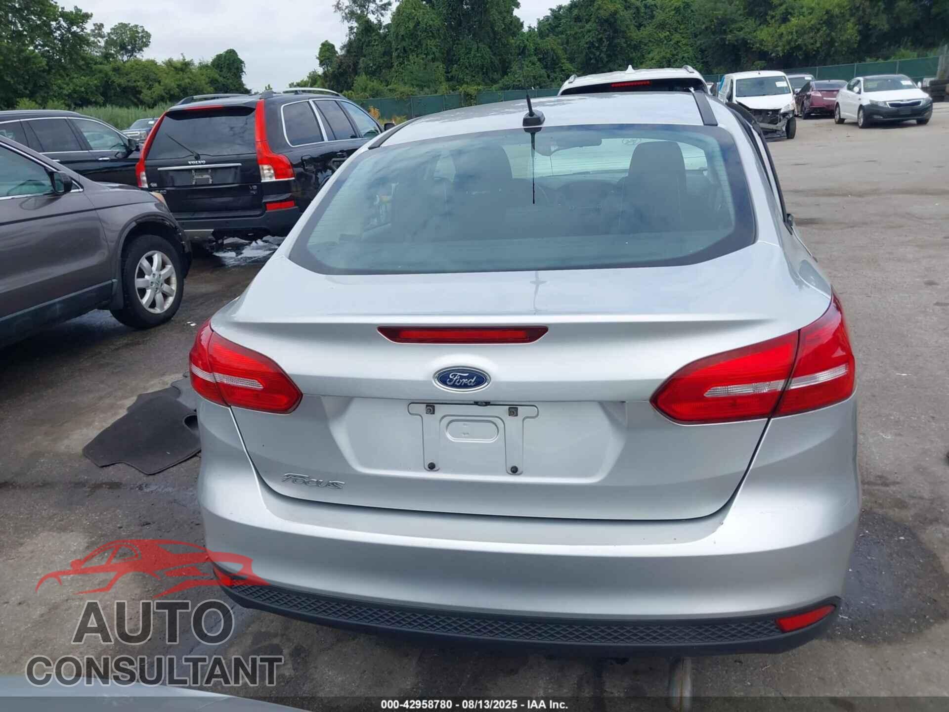 FORD FOCUS 2017 - 1FADP3E21HL275286
