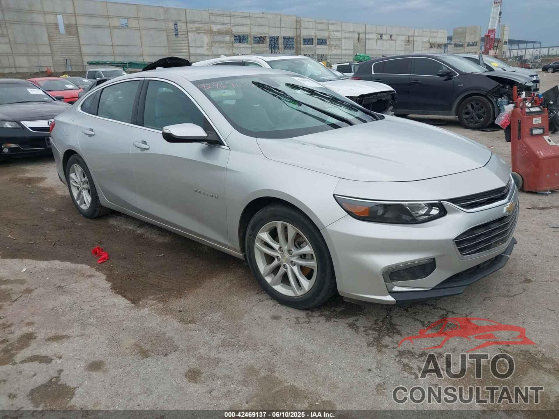 CHEVROLET MALIBU 2018 - 1G1ZD5STXJF104616