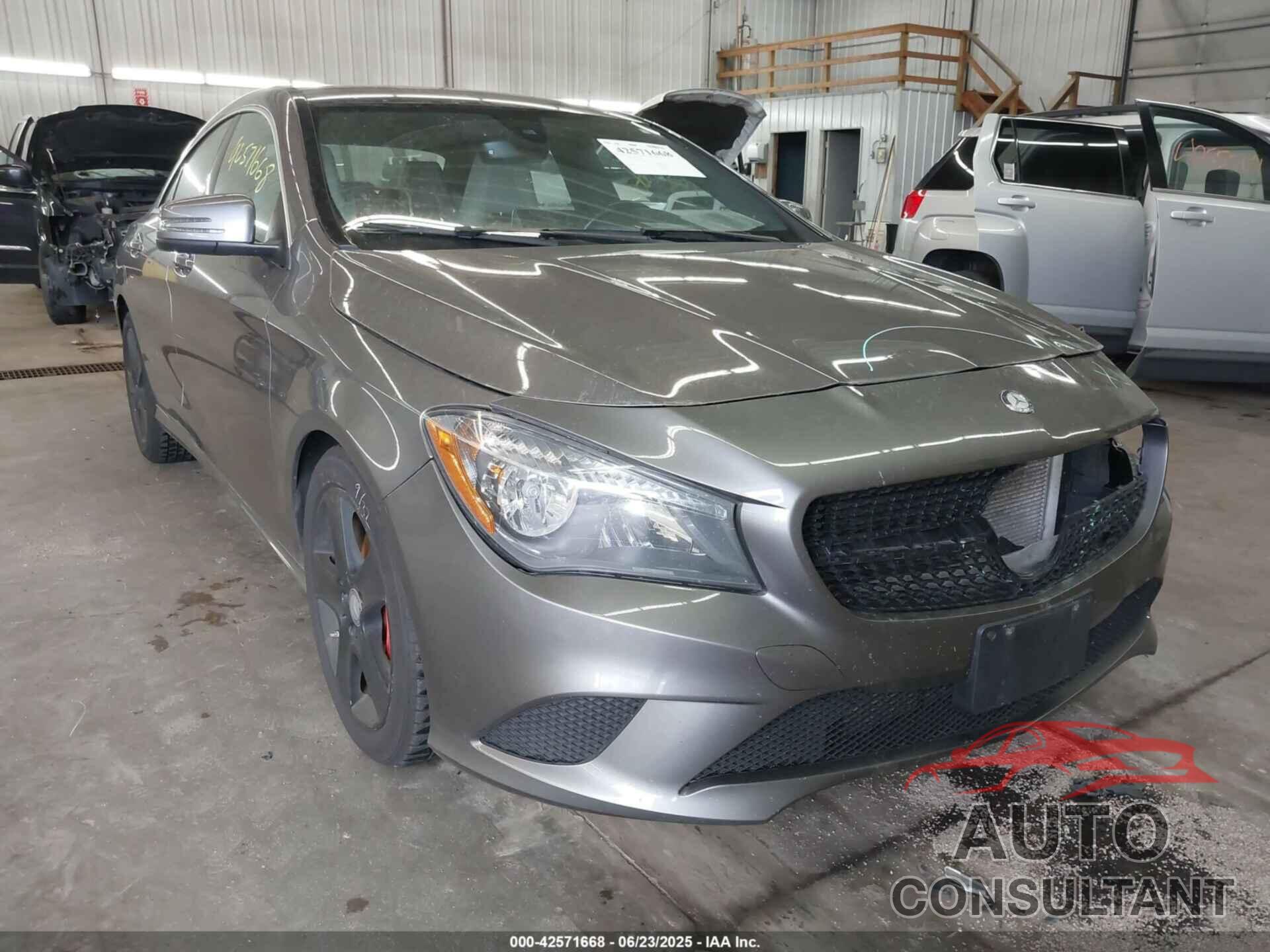 MERCEDES-BENZ CLA 250 2016 - WDDSJ4GB3GN393807