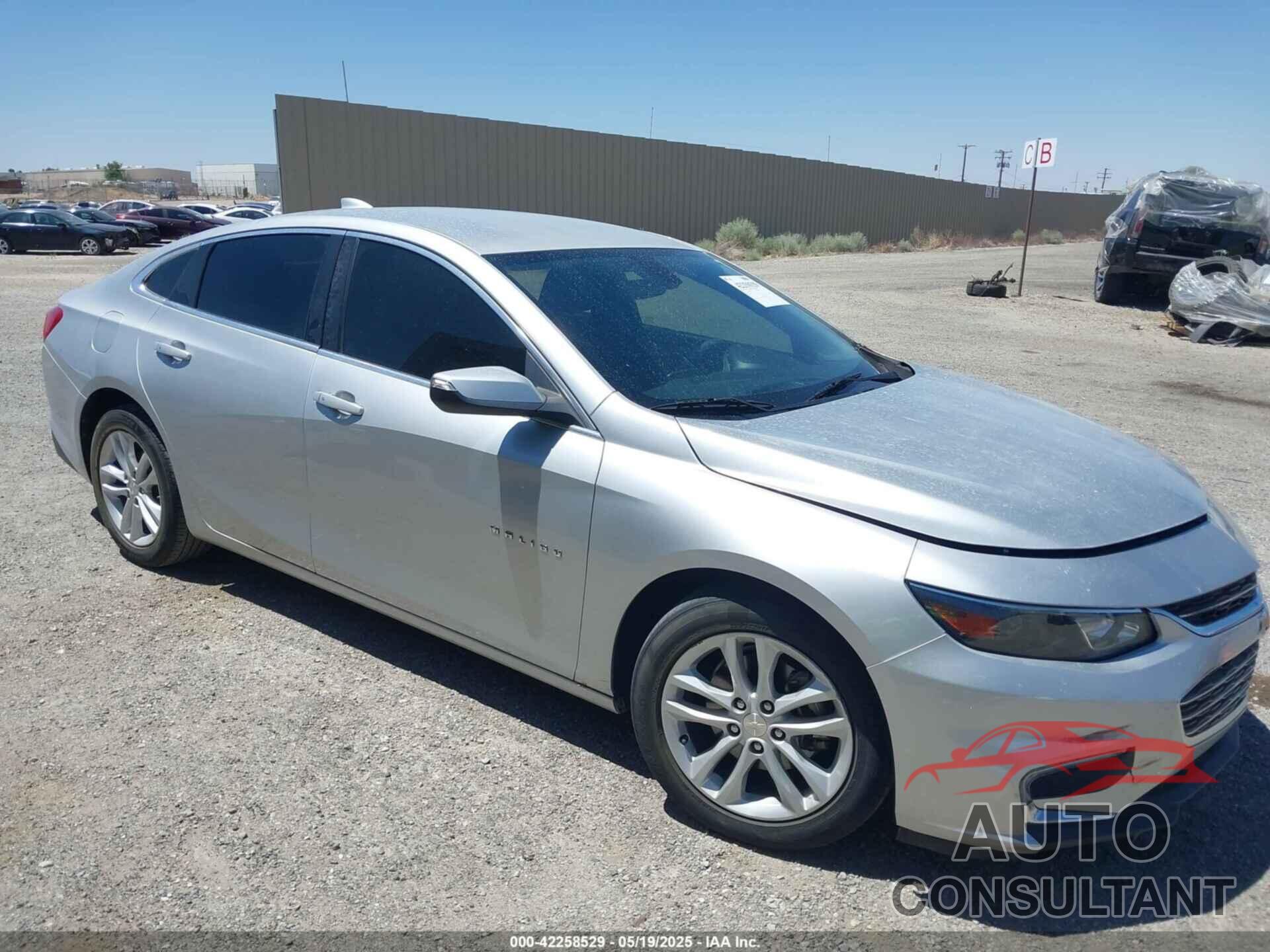 CHEVROLET MALIBU 2017 - 1G1ZE5ST1HF141044