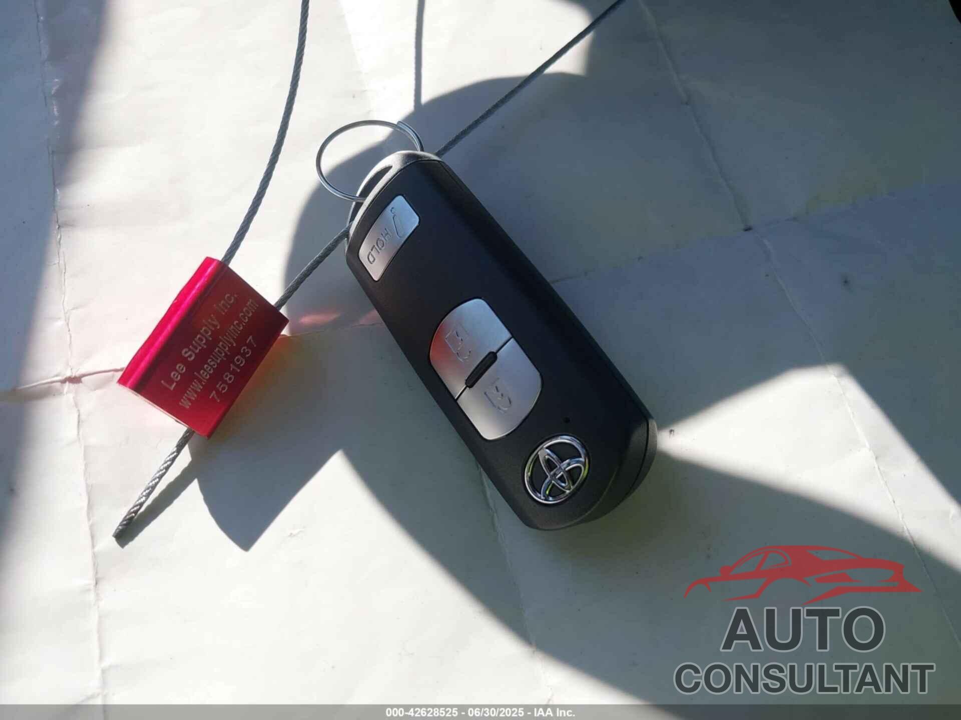 TOYOTA YARIS 2020 - 3MYDLBJVXLY700411