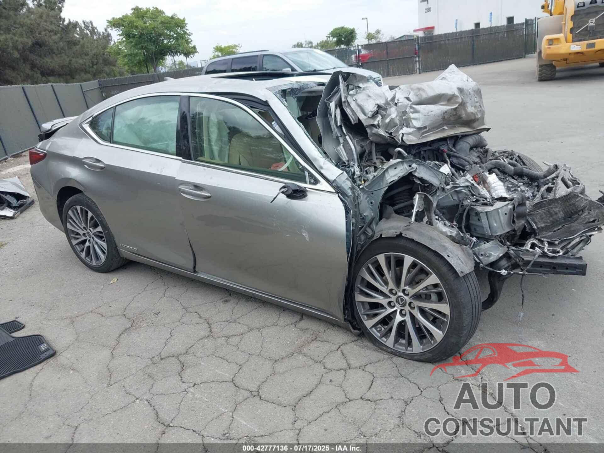 LEXUS ES 300H 2019 - JTHB21B16K2034058
