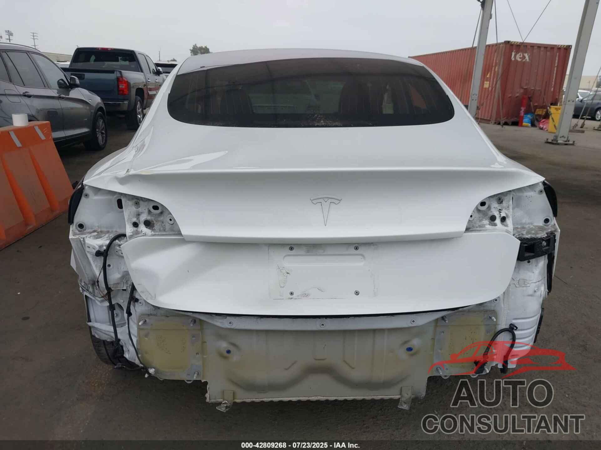 TESLA MODEL 3 2018 - 5YJ3E1EA1JF050138