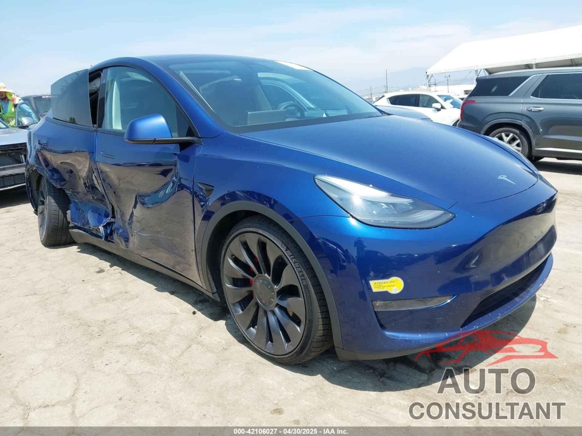 TESLA MODEL Y 2022 - 7SAYGDEF7NF393235