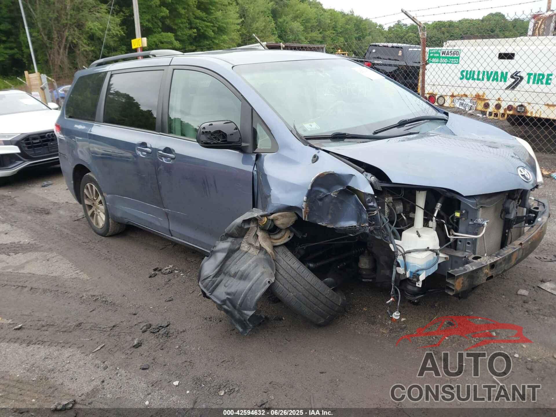 TOYOTA SIENNA 2014 - 5TDJK3DC1ES082653