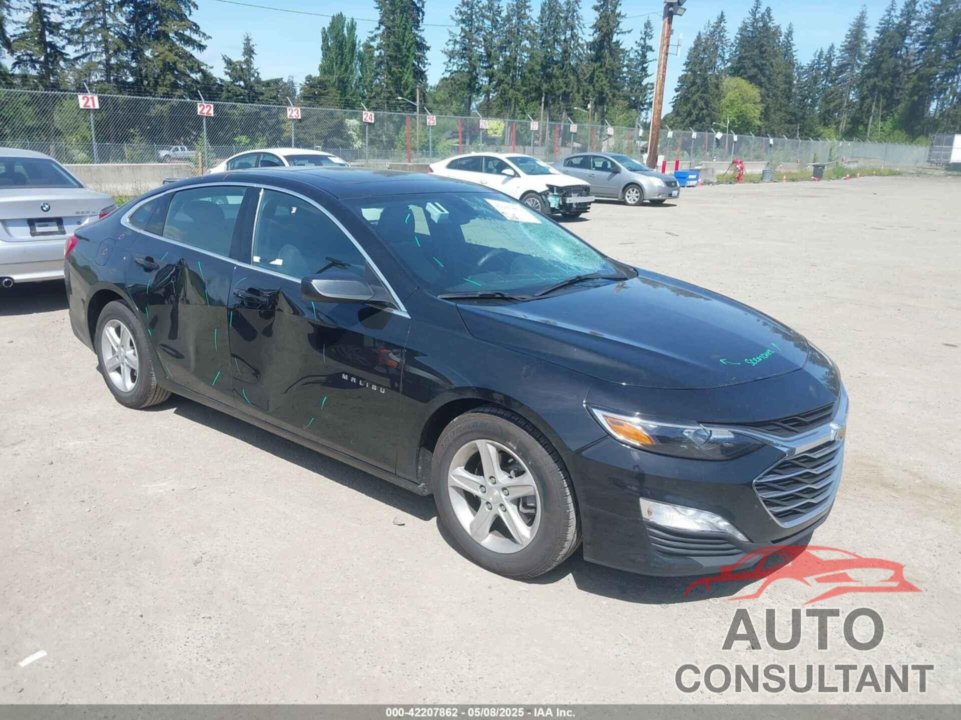 CHEVROLET MALIBU 2022 - 1G1ZD5ST3NF174643