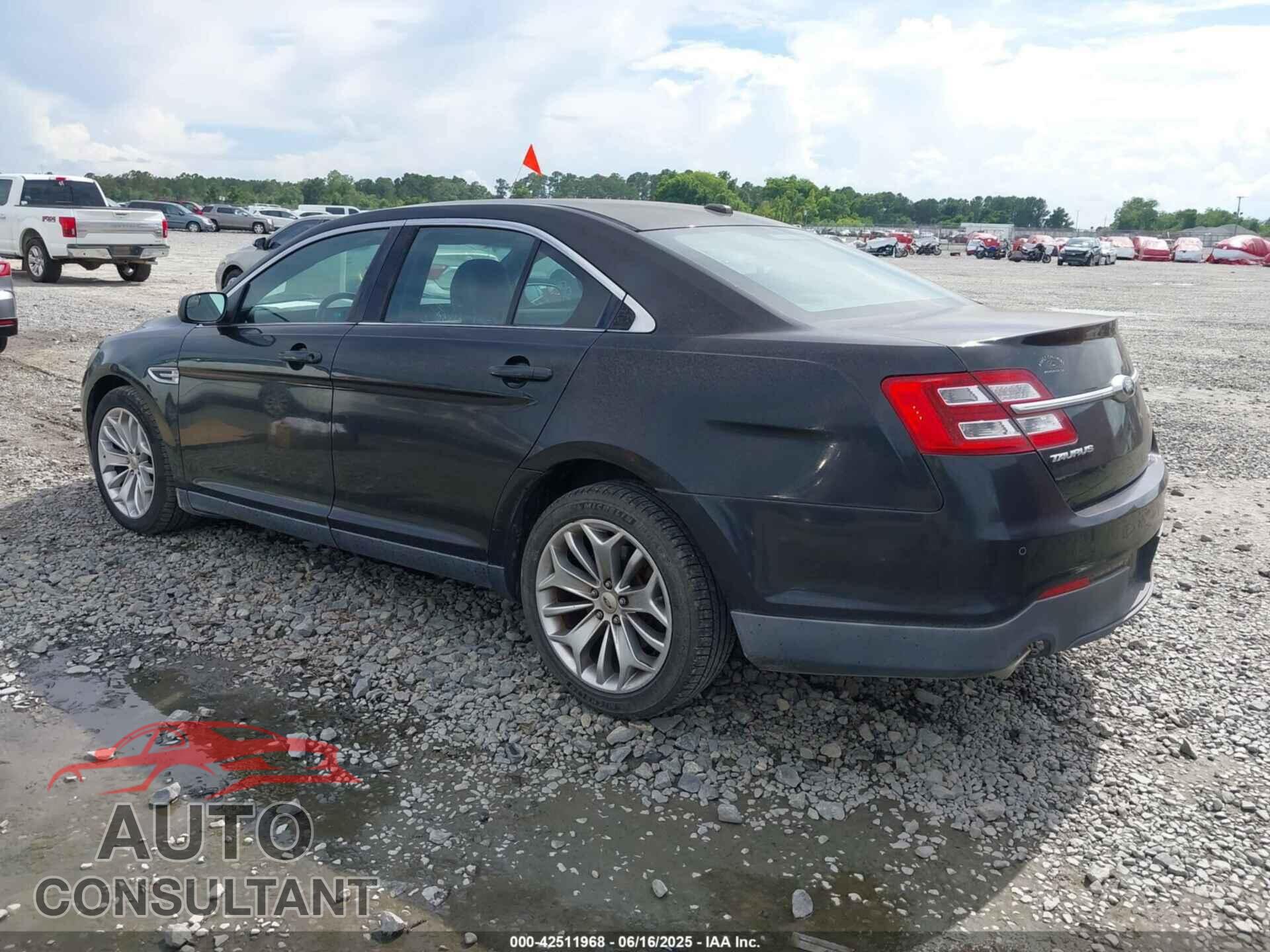 FORD TAURUS 2013 - 1FAHP2F85DG229915