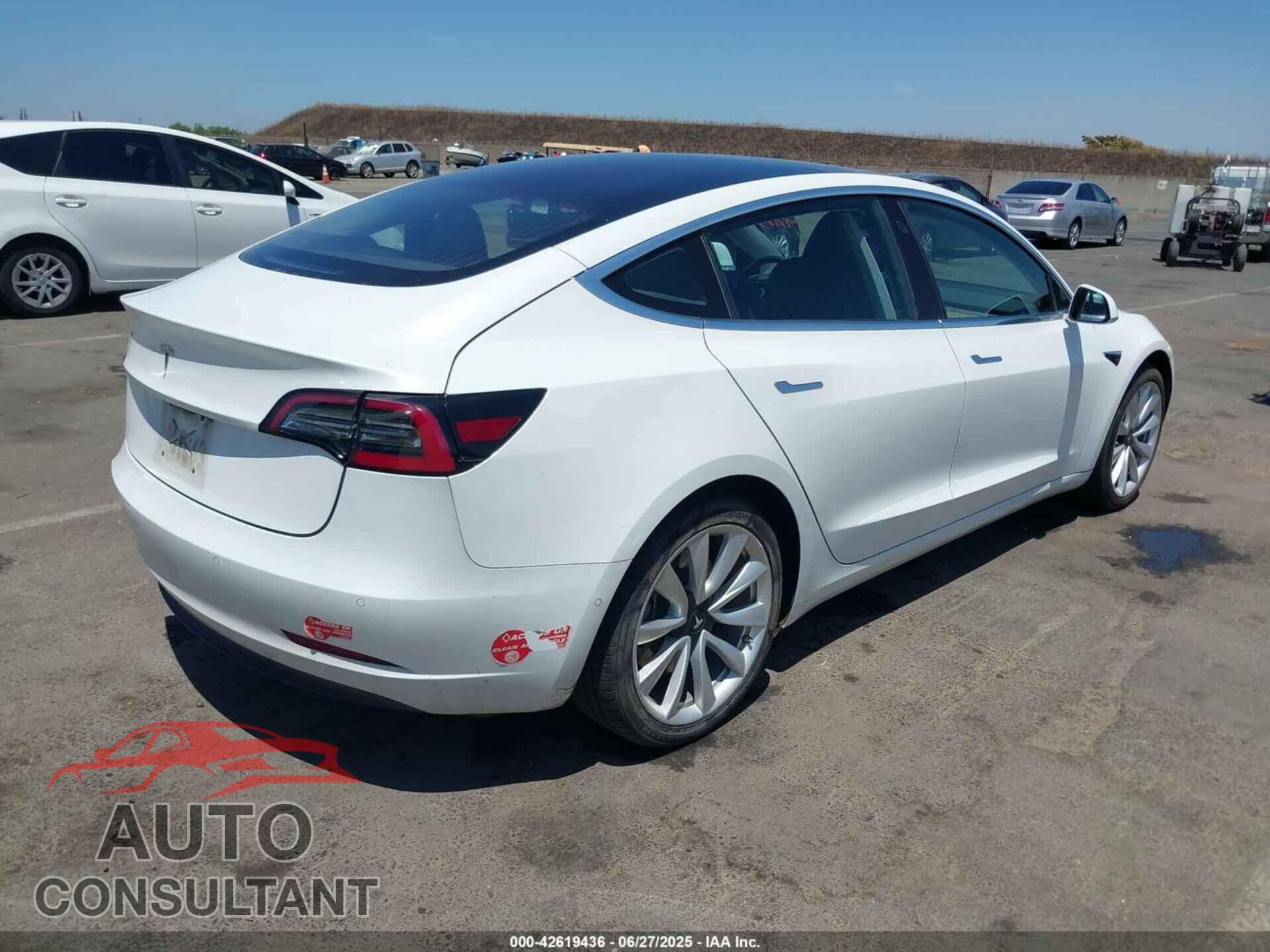 TESLA MODEL 3 2017 - 5YJ3E1EA7HF003772