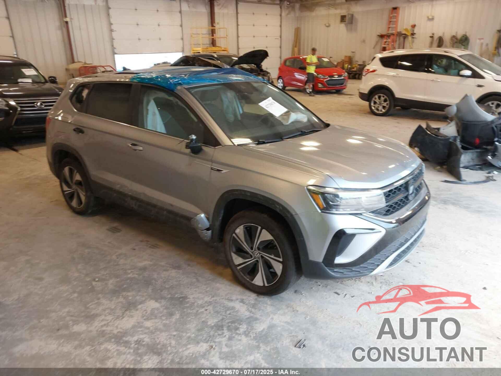 VOLKSWAGEN TAOS 2024 - 3VVVX7B28RM017097