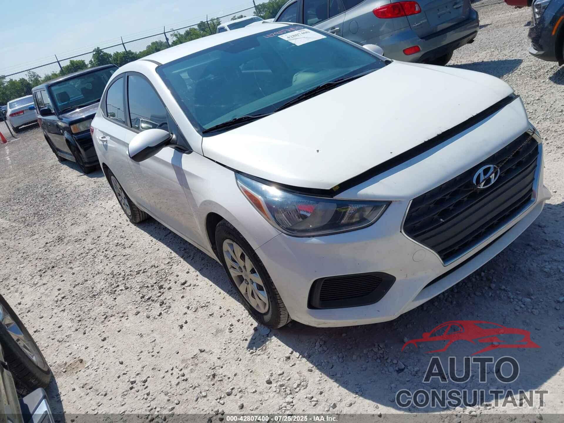 HYUNDAI ACCENT 2018 - 3KPC24A30JE032981
