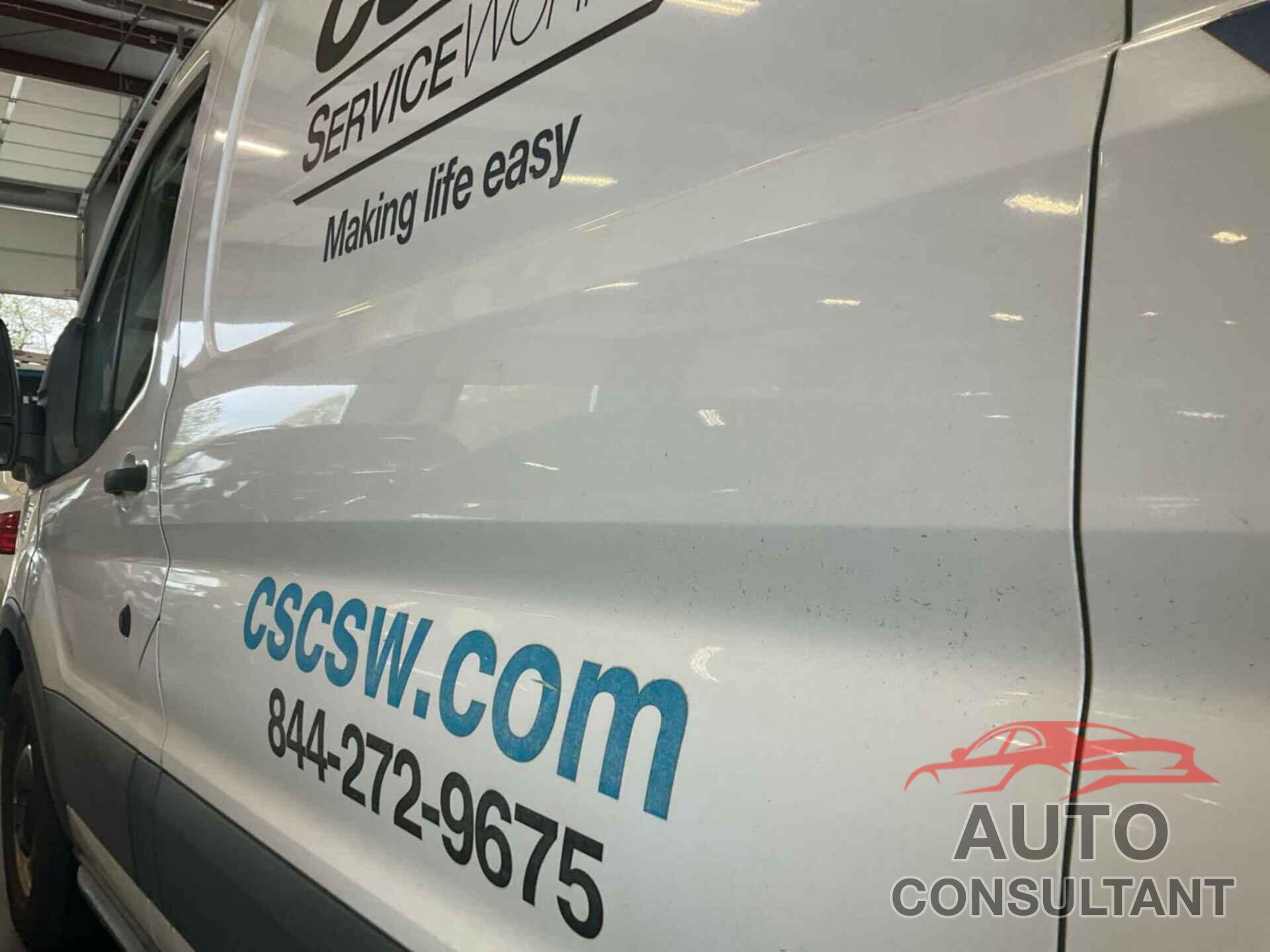 FORD TRANSIT 2018 - 1FTYE1YM8JKB52017