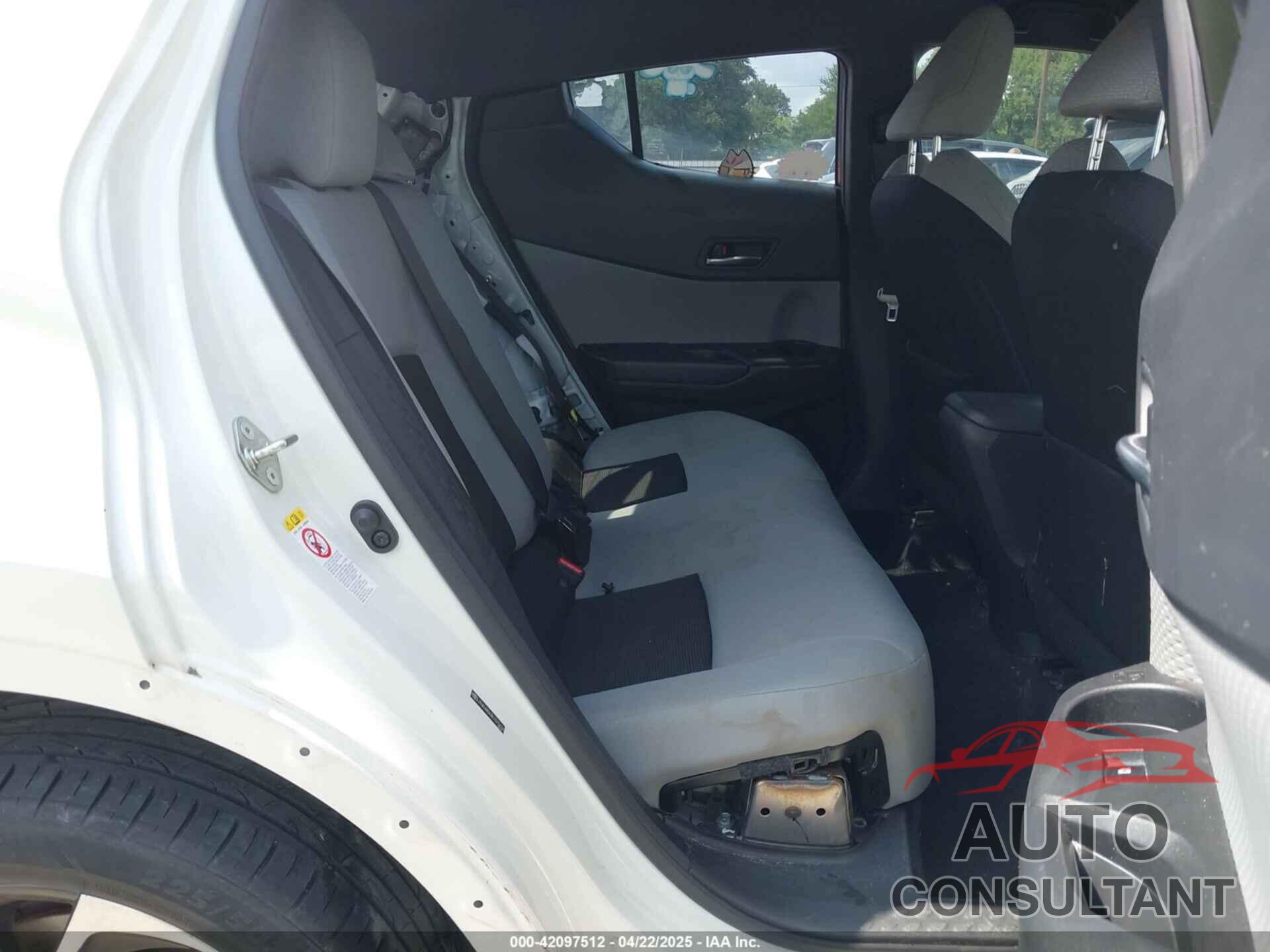 TOYOTA C-HR 2019 - JTNKHMBX3K1015636