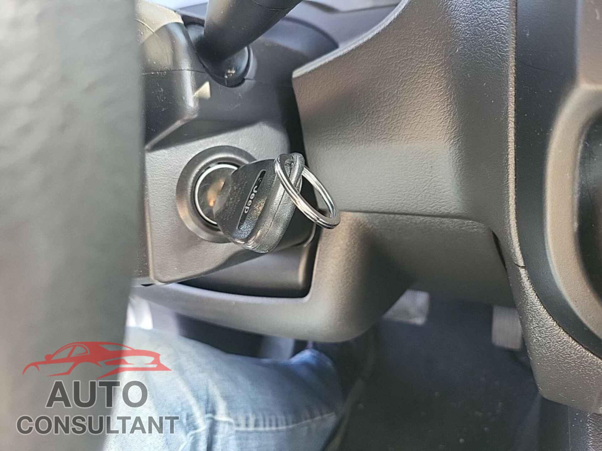 JEEP COMPASS 2013 - 1C4NJDBB4DD127082