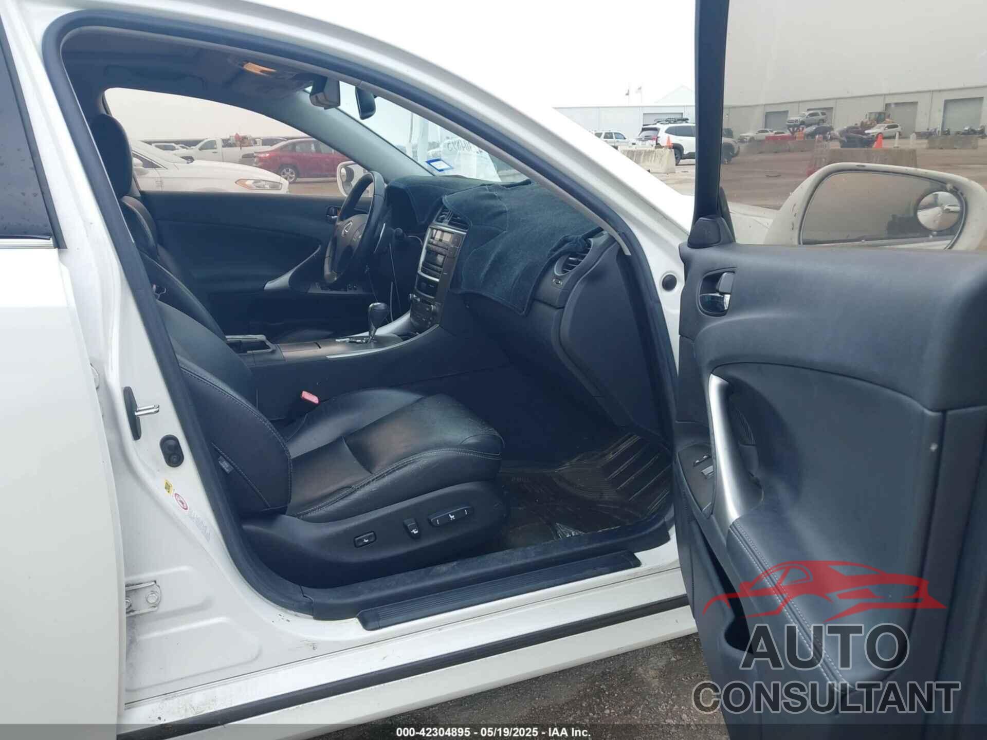 LEXUS IS 250 2009 - JTHBK262595106255