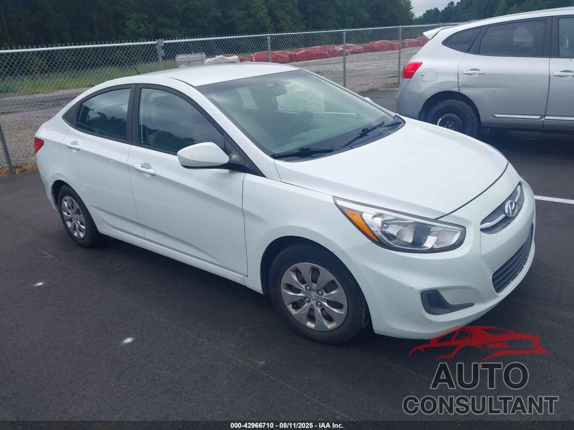 HYUNDAI ACCENT 2017 - KMHCT4AE4HU222157