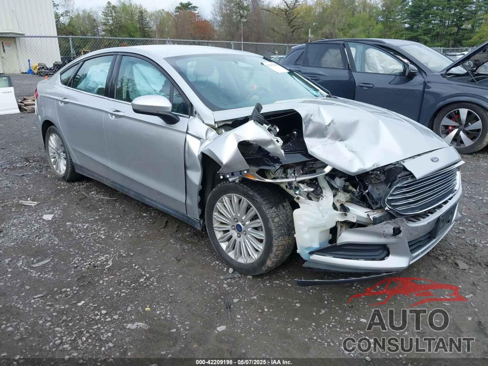 FORD FUSION HYBRID 2015 - 3FA6P0UU4FR175630