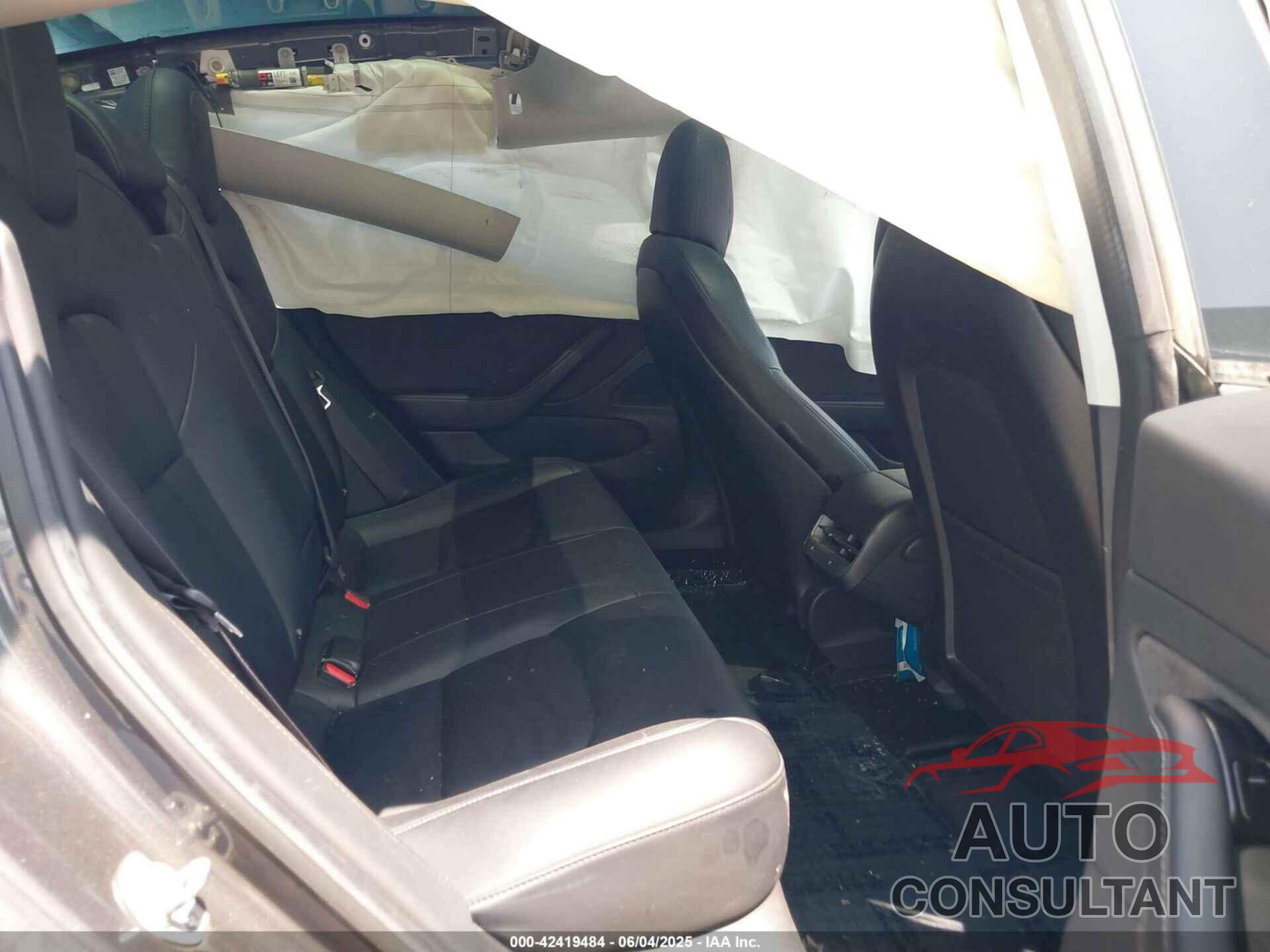 TESLA MODEL 3 2018 - 5YJ3E1EB5JF104159