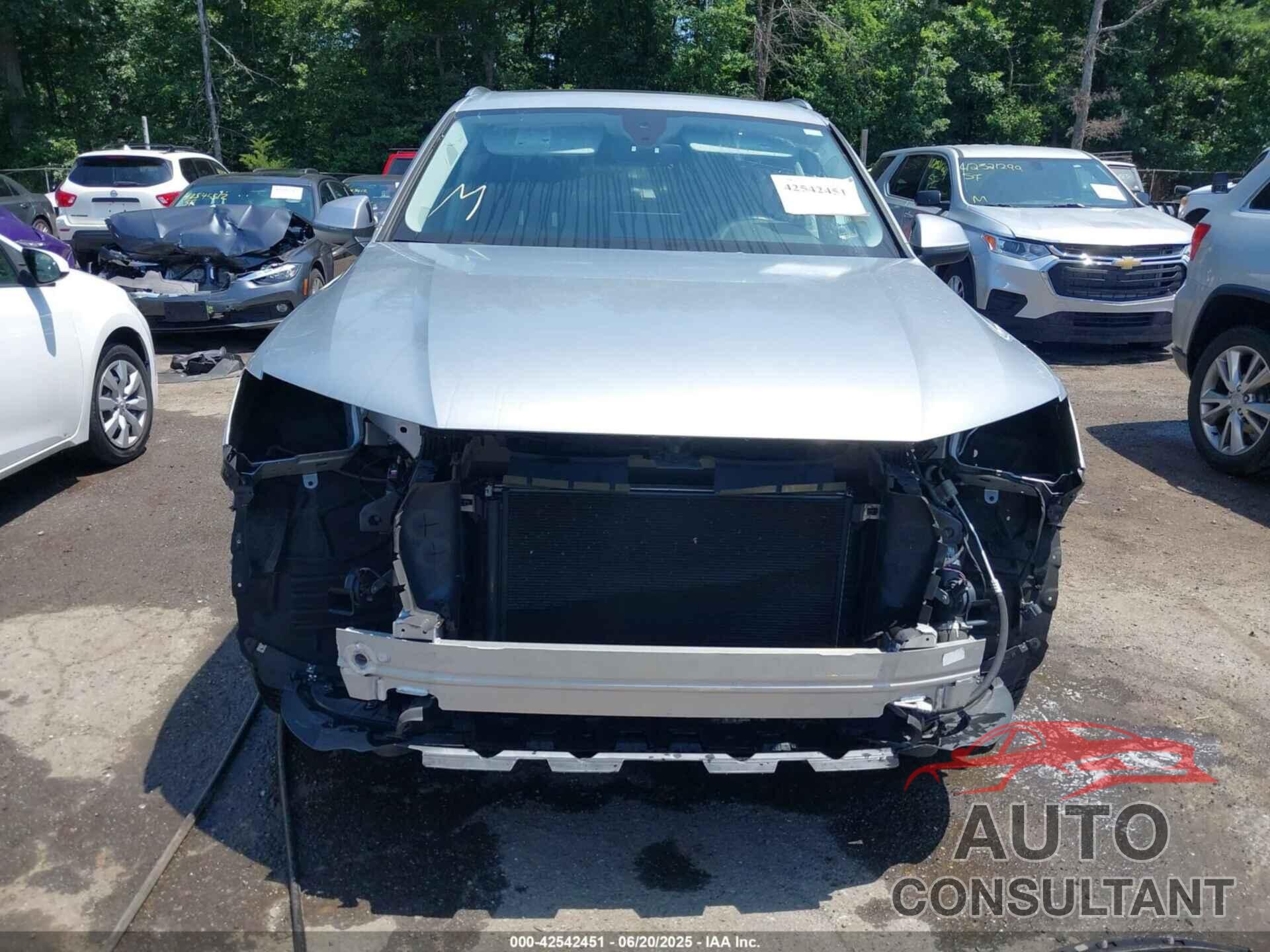 AUDI Q7 2018 - WA1LHAF74JD015170