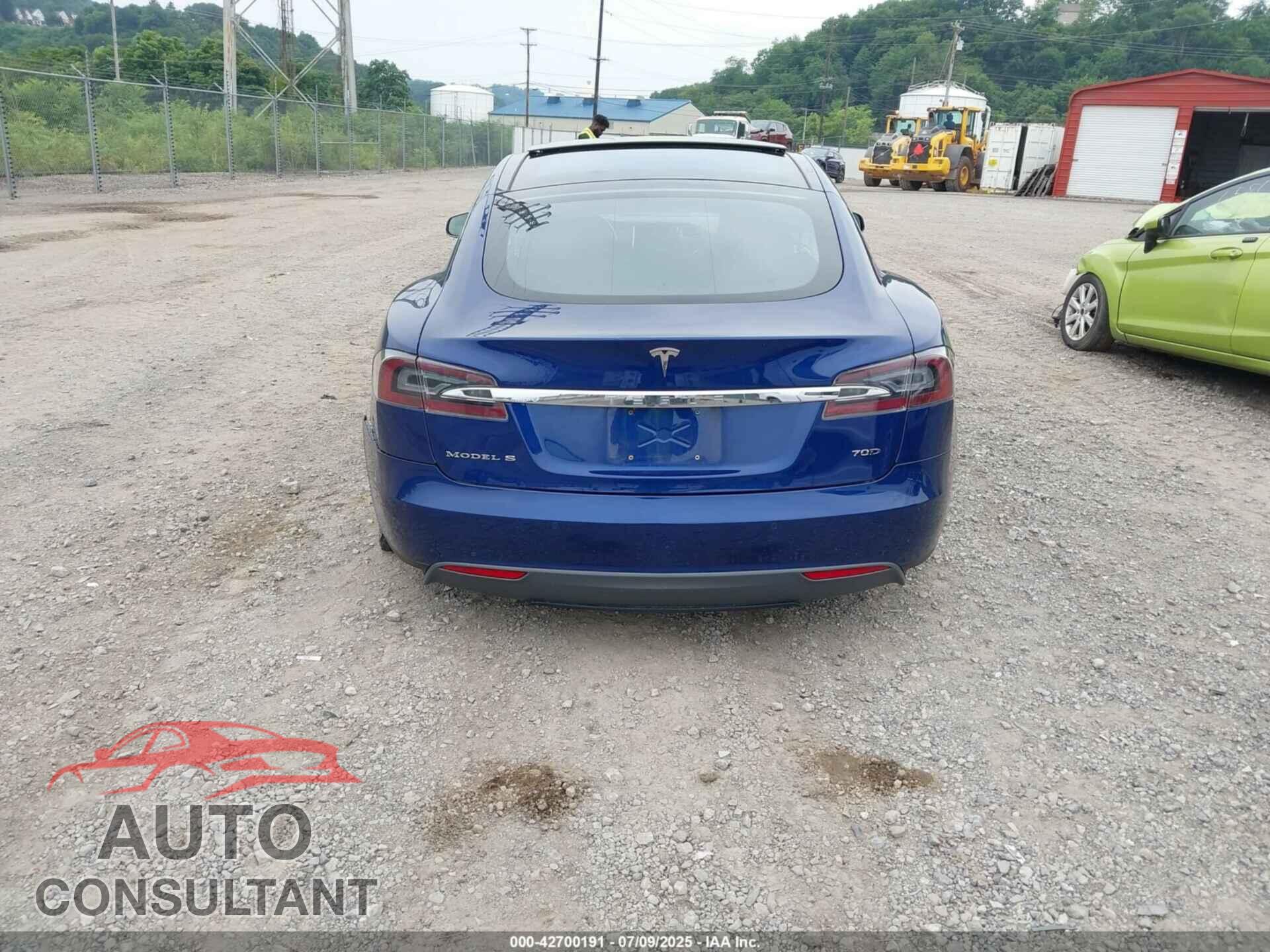 TESLA MODEL S 2015 - 5YJSA1S20FF100278