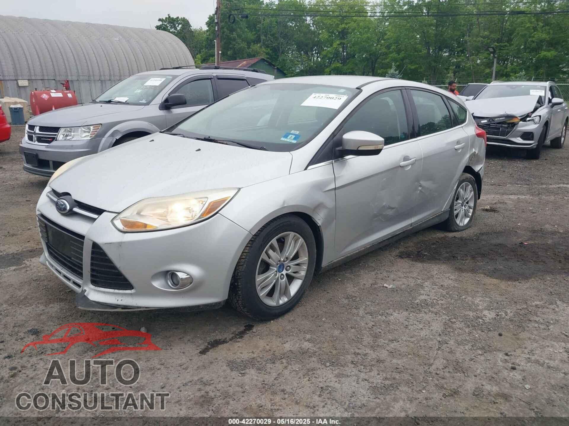 FORD FOCUS 2012 - 1FAHP3M27CL405213