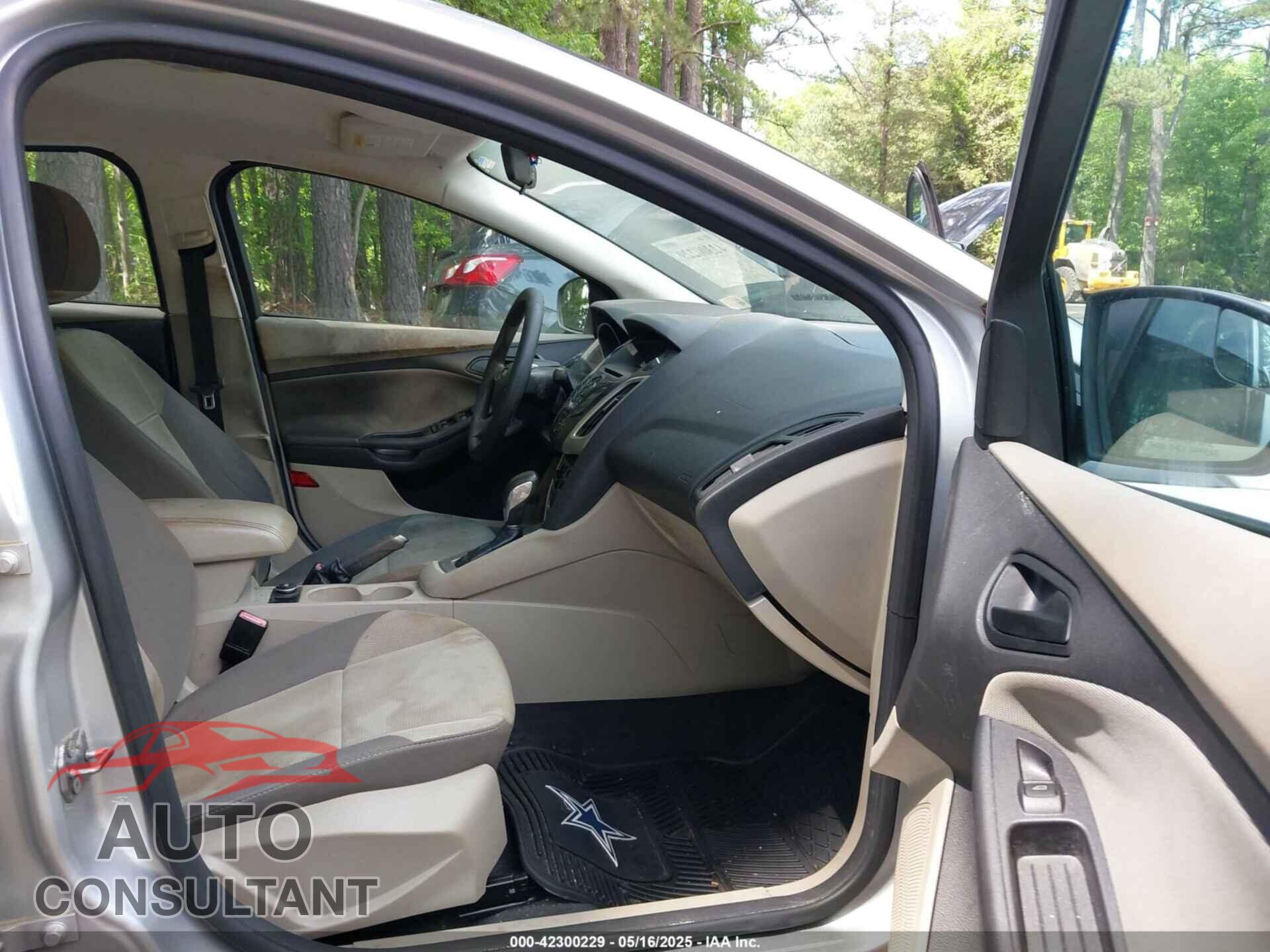 FORD FOCUS 2012 - 1FAHP3F24CL424329