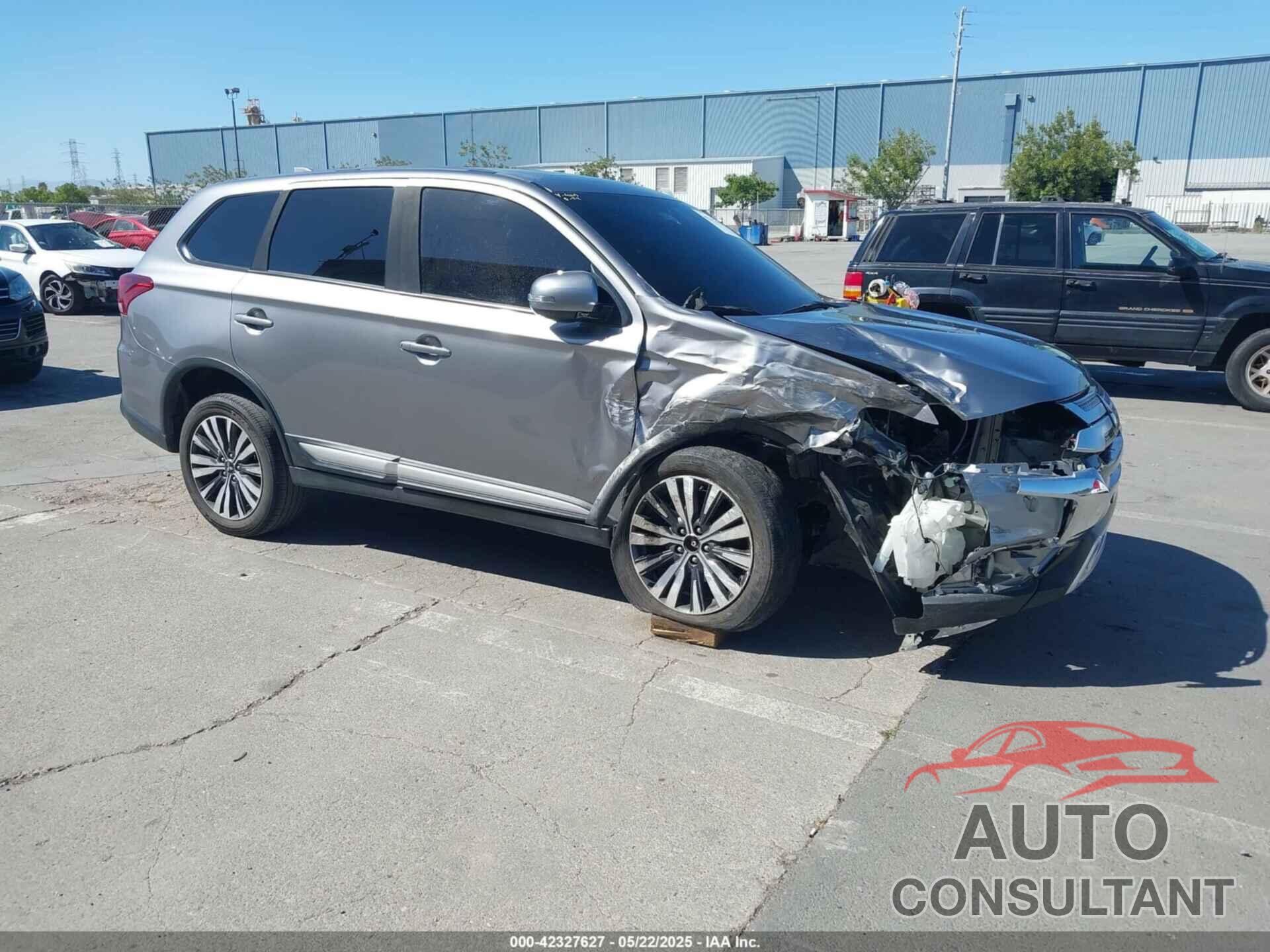 MITSUBISHI OUTLANDER 2020 - JA4AD3A35LZ048784