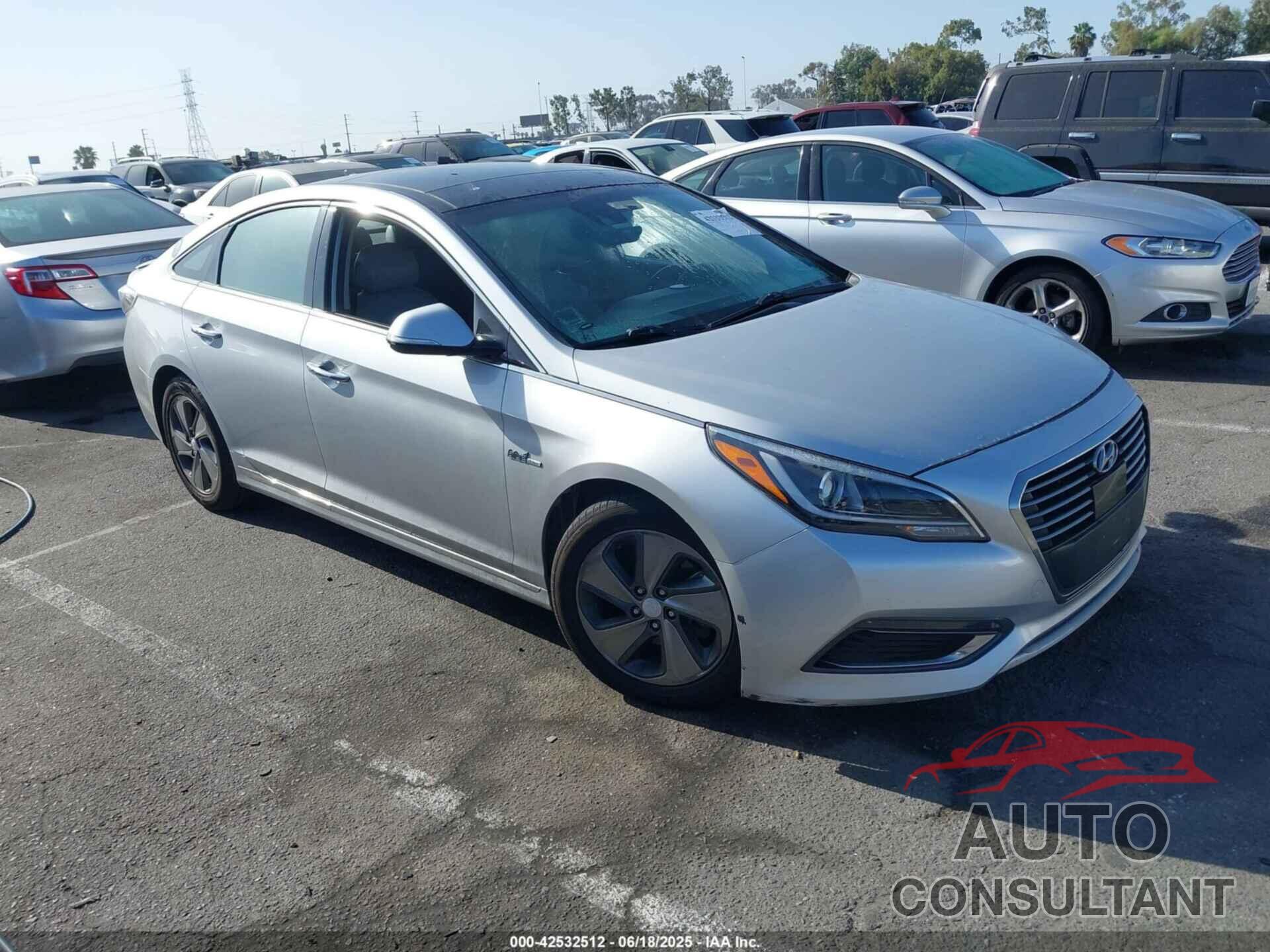 HYUNDAI SONATA HYBRID 2017 - KMHE34L1XHA054979
