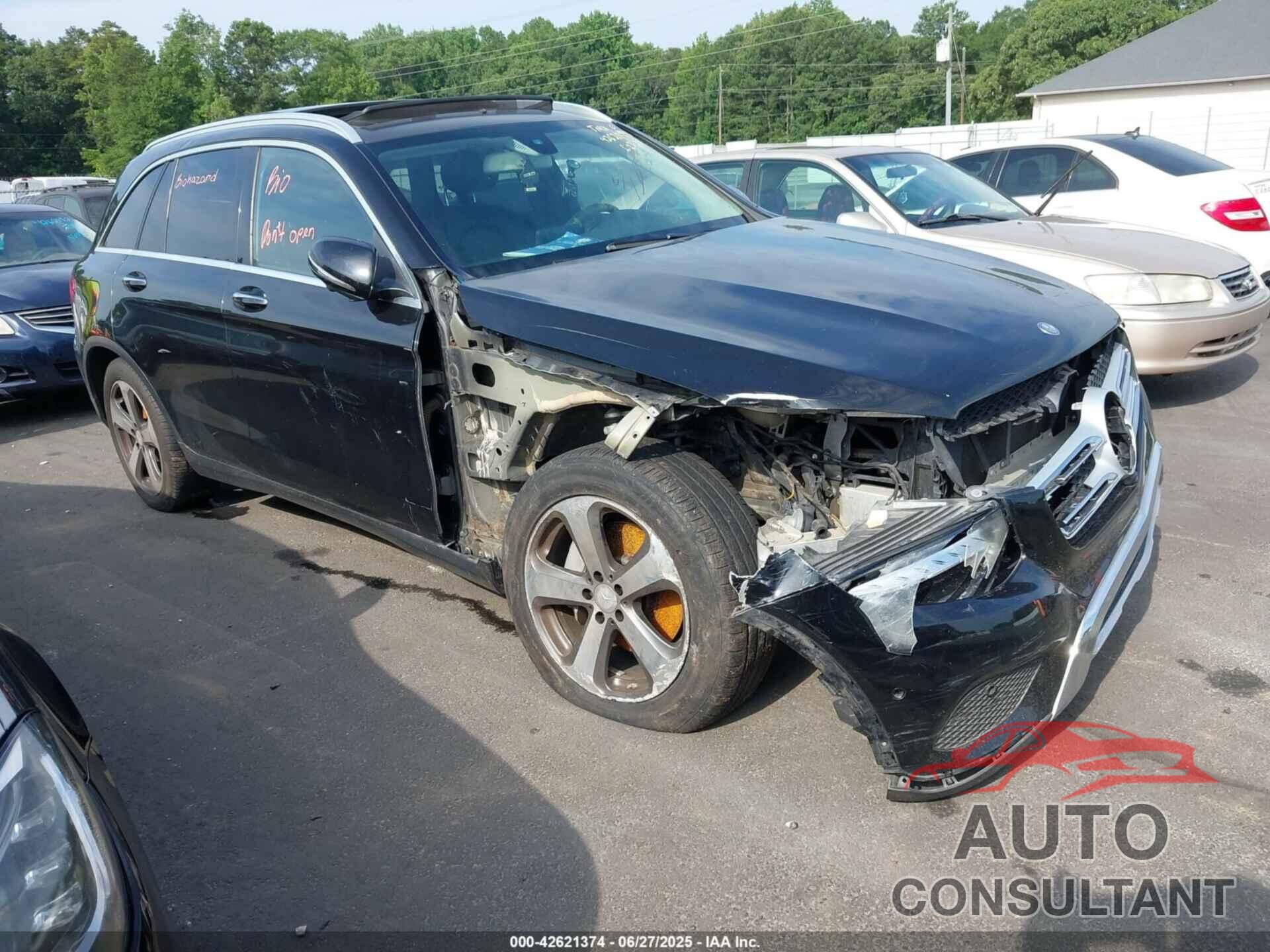 MERCEDES-BENZ GLC 300 2016 - WDC0G4JB2GF056395