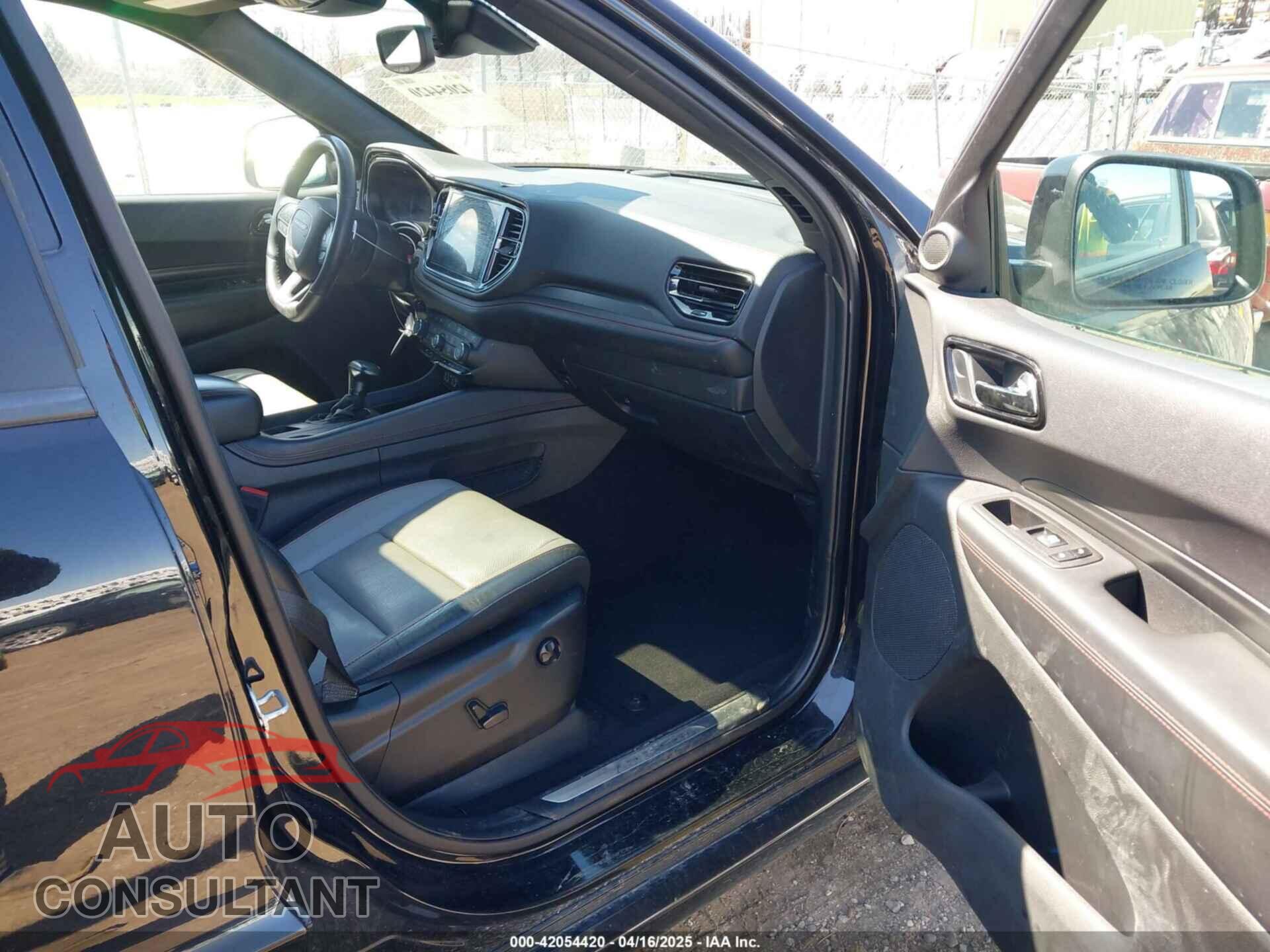 DODGE DURANGO 2023 - 1C4SDHCT9PC567463
