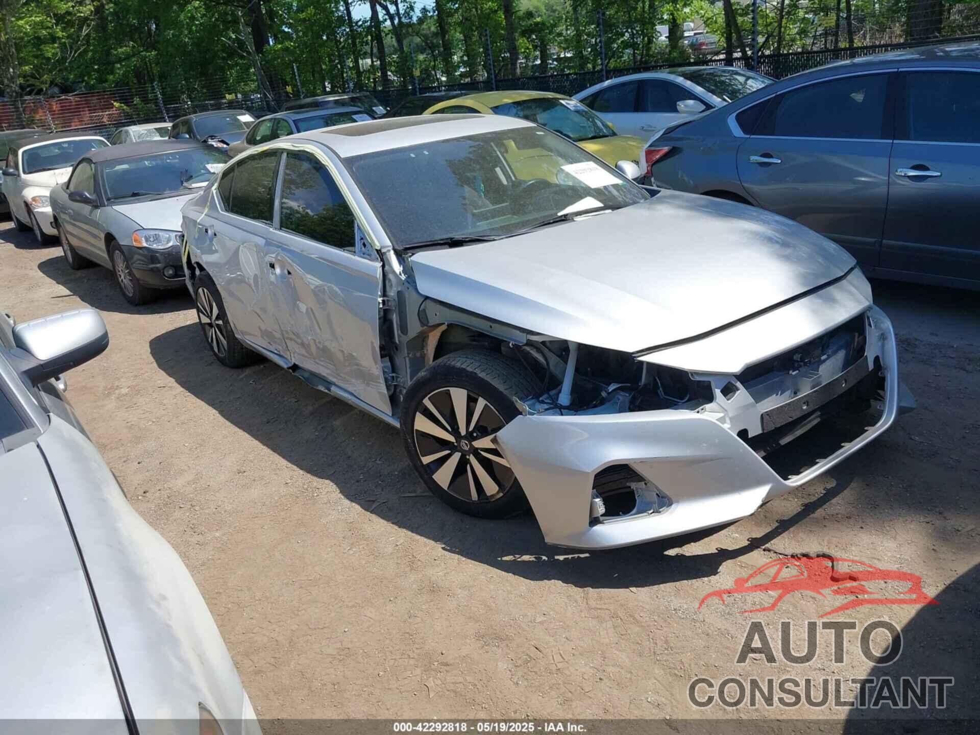 NISSAN ALTIMA 2019 - 1N4BL4DV6KC166236