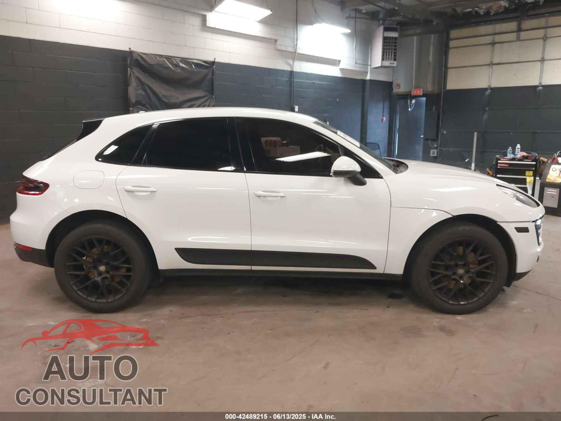 PORSCHE MACAN 2016 - WP1AB2A5XGLB43792