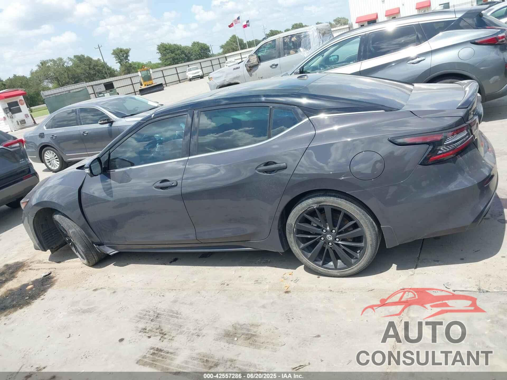 NISSAN MAXIMA 2021 - 1N4AA6FV0MC507840