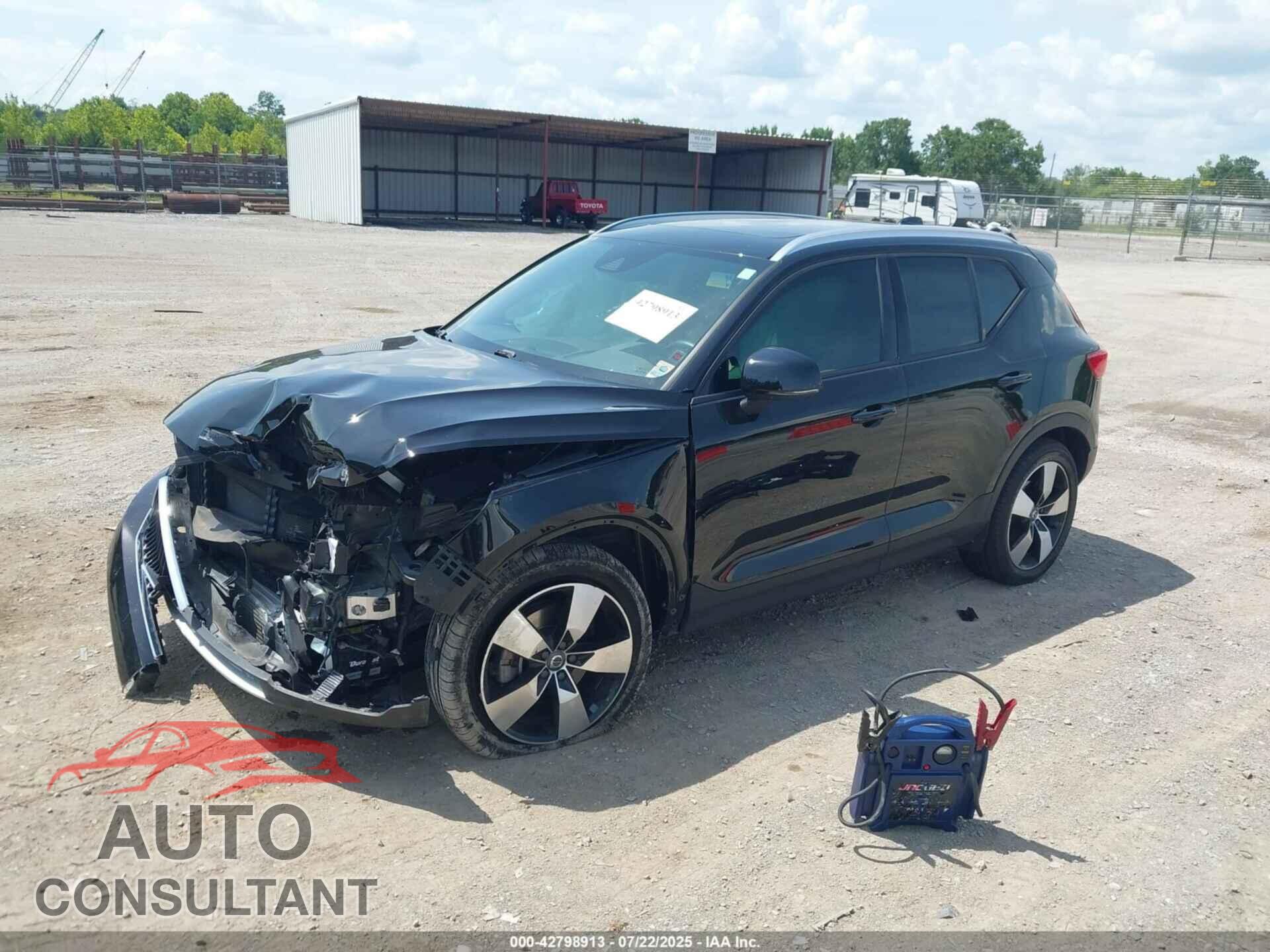 VOLVO XC40 2020 - YV4162UK8L2266947