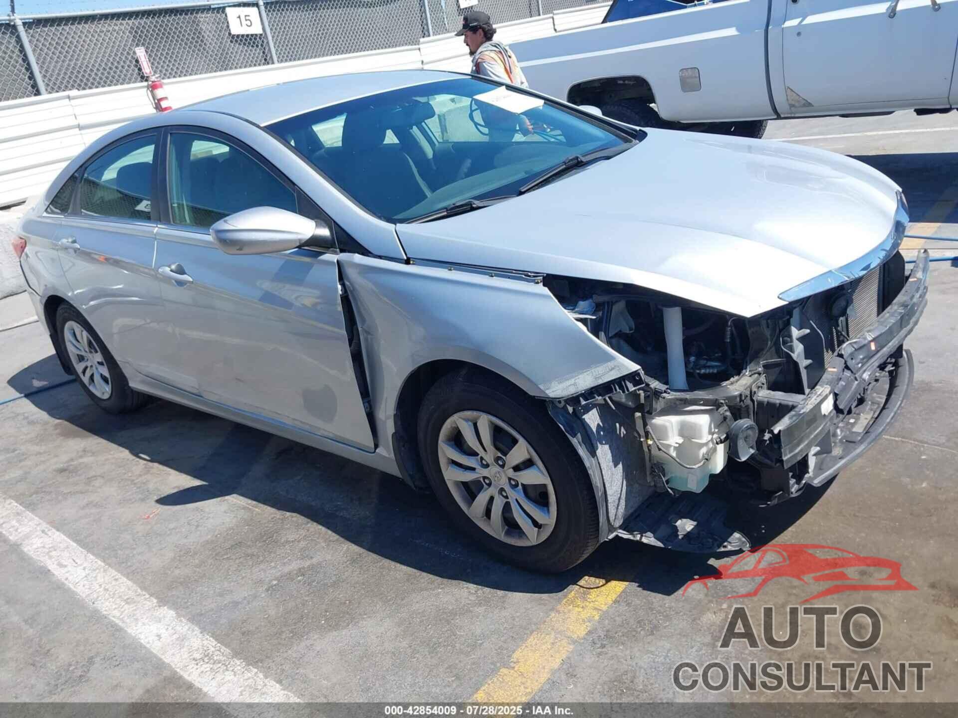 HYUNDAI SONATA 2012 - 5NPEB4AC5CH417332