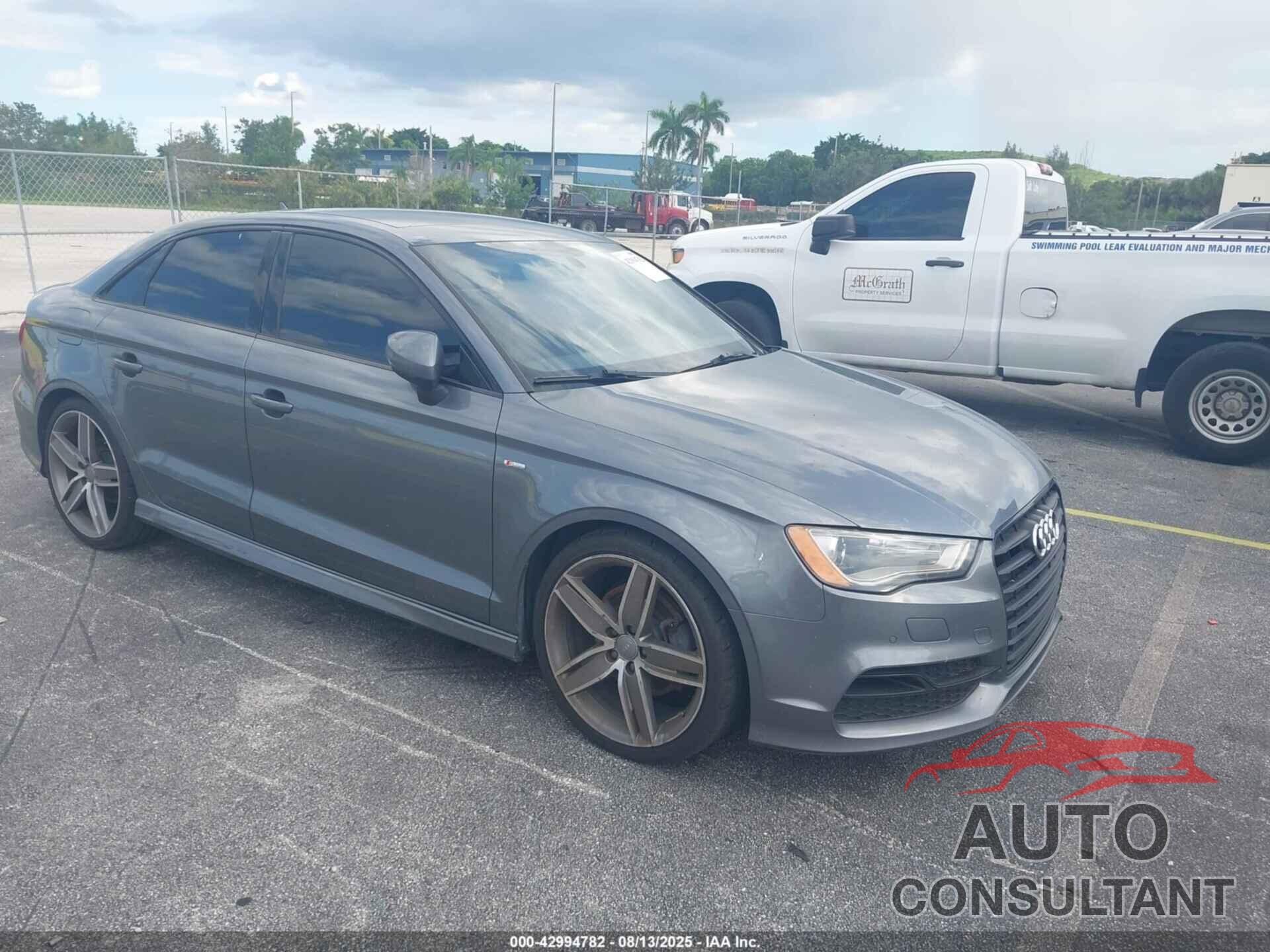 AUDI A3 2016 - WAUA7GFF4G1114220