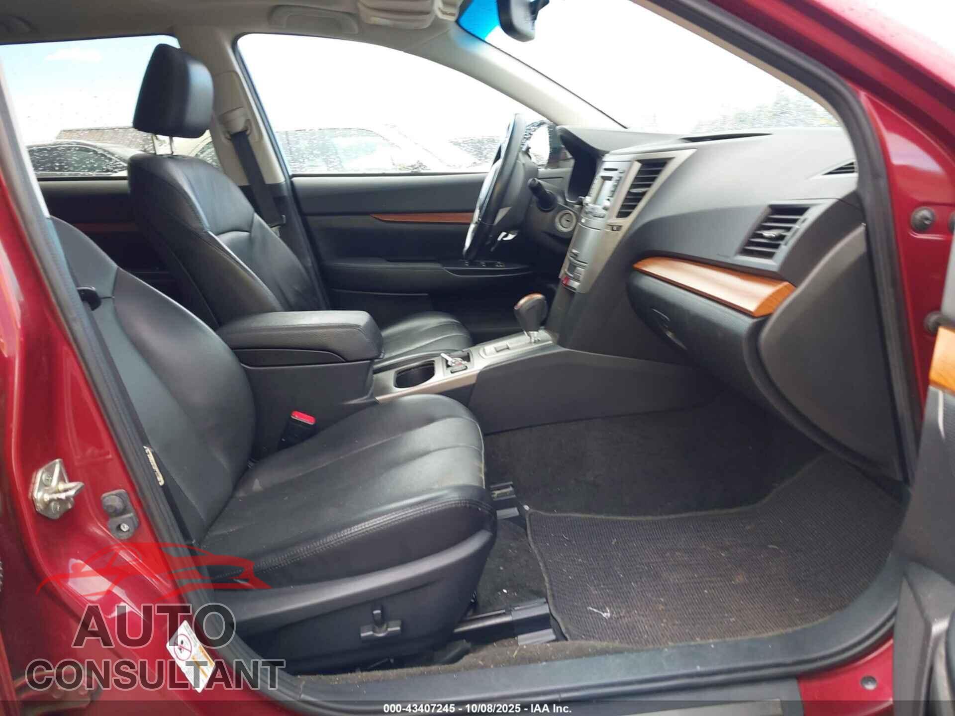 SUBARU OUTBACK 2014 - 4S4BRBLC9E3304915