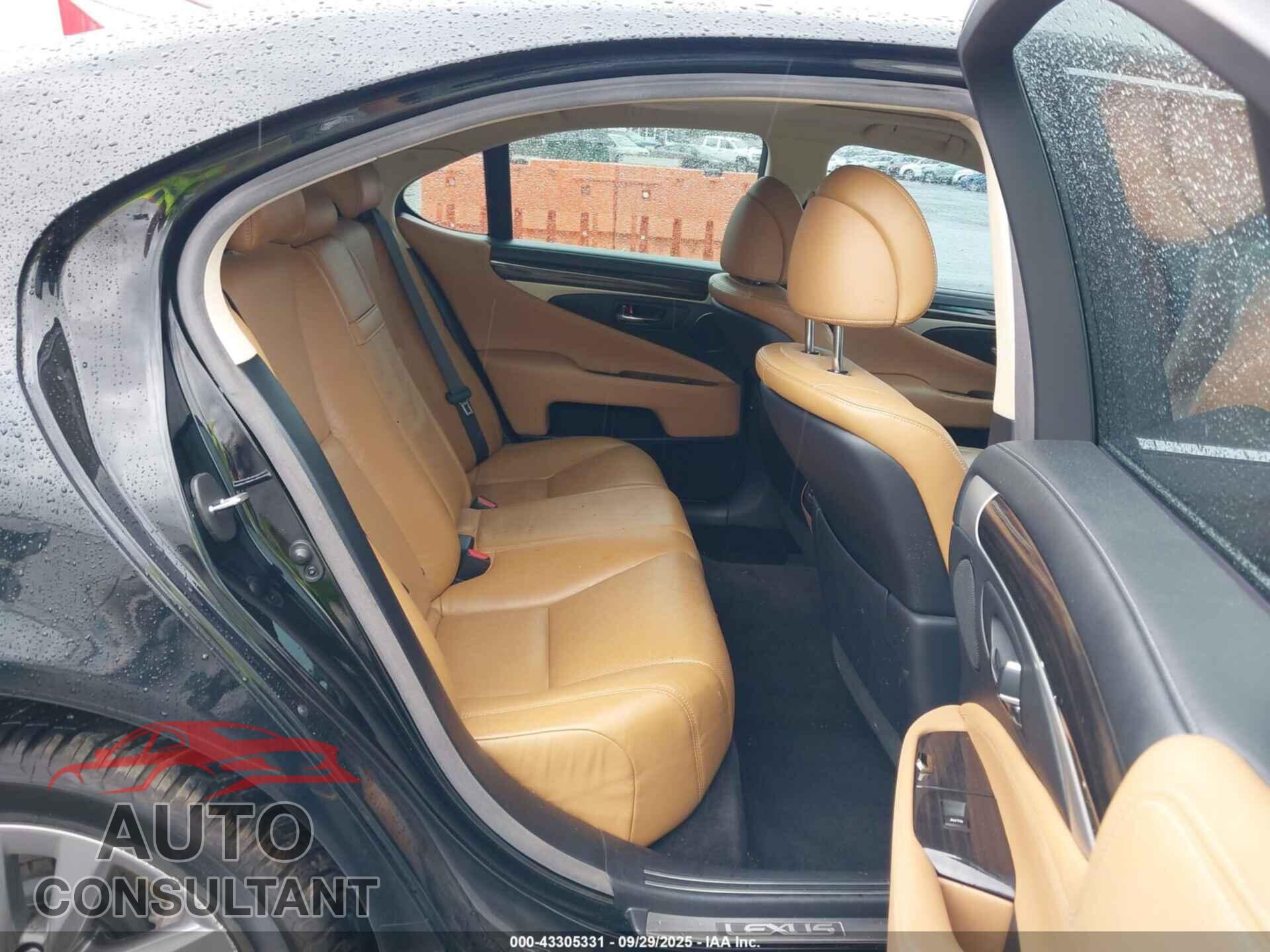 LEXUS LS 460 2013 - JTHCL5EF2D5018392