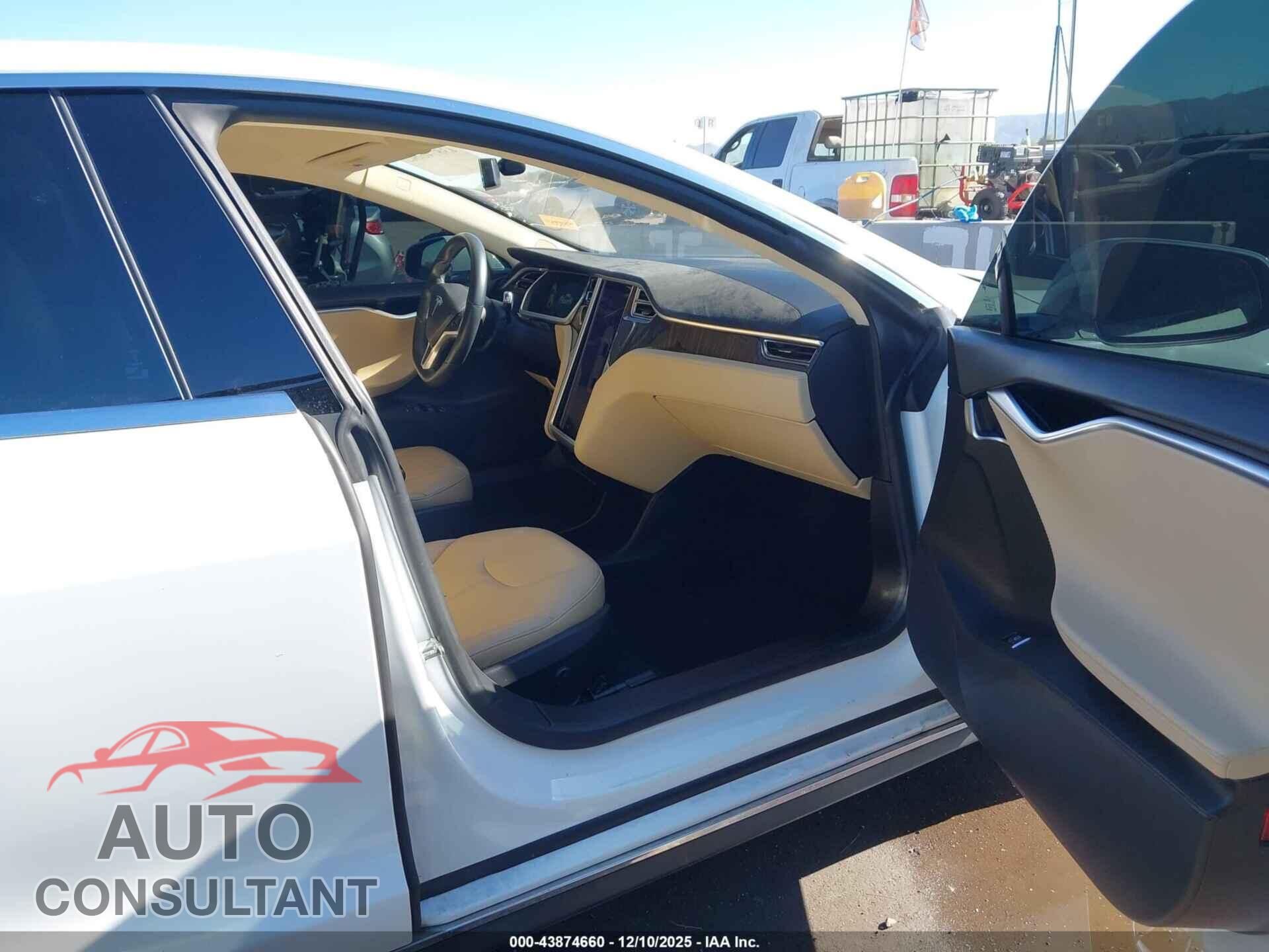 TESLA MODEL S 2013 - 5YJSA1CN9DFP05258