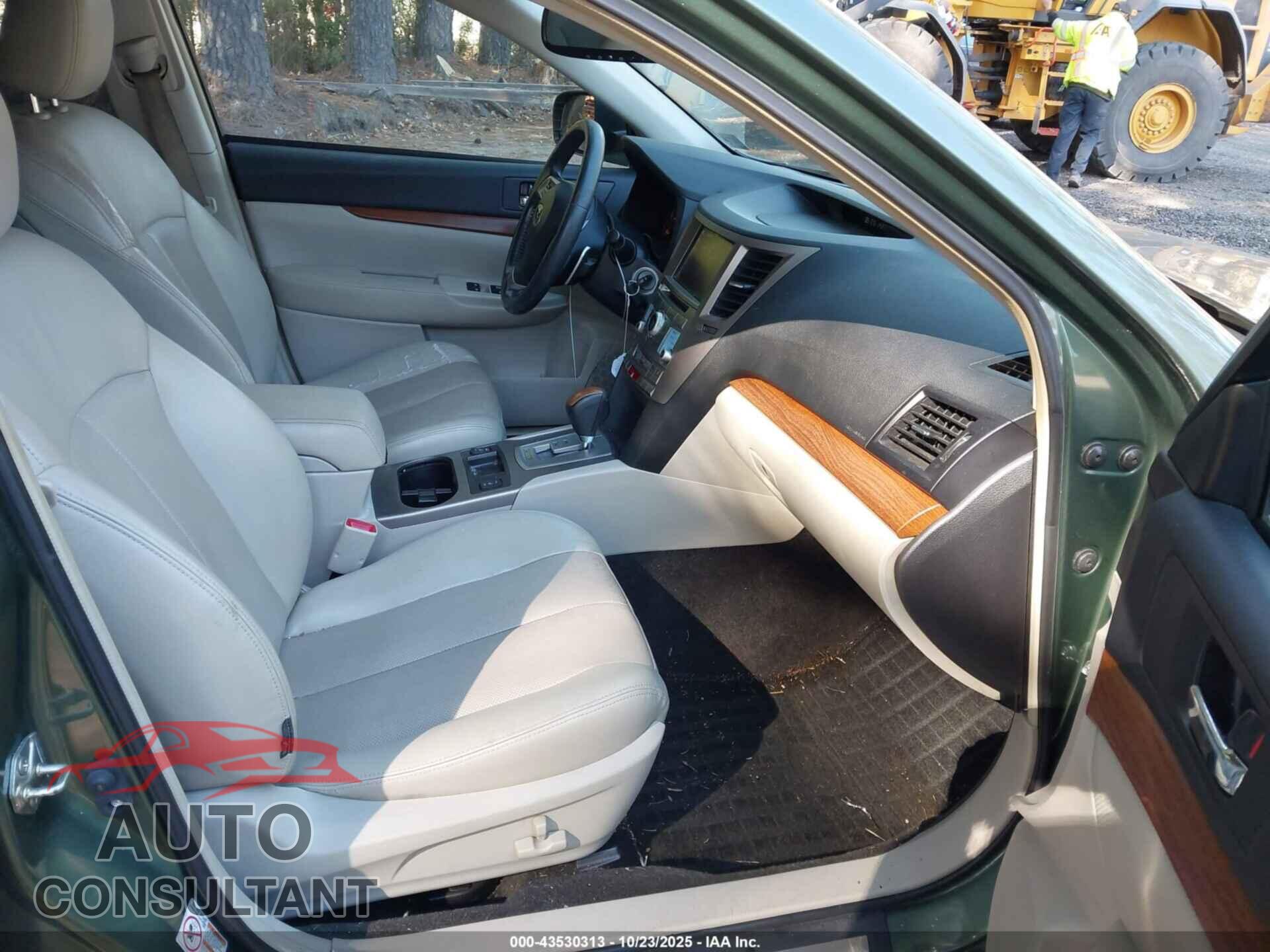 SUBARU OUTBACK 2014 - 4S4BRCMC8E3315263