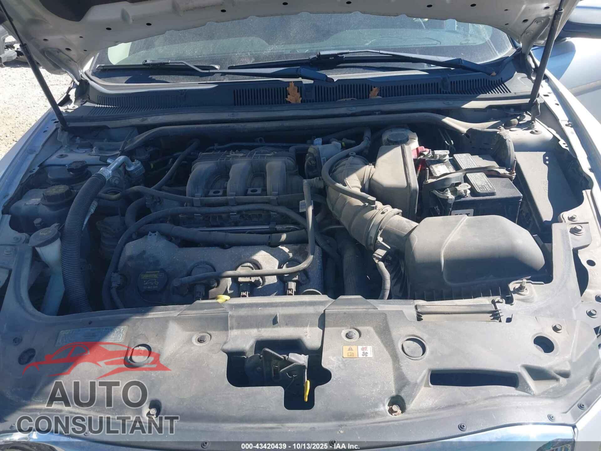 FORD TAURUS 2011 - 1FAHP2EW3BG157724