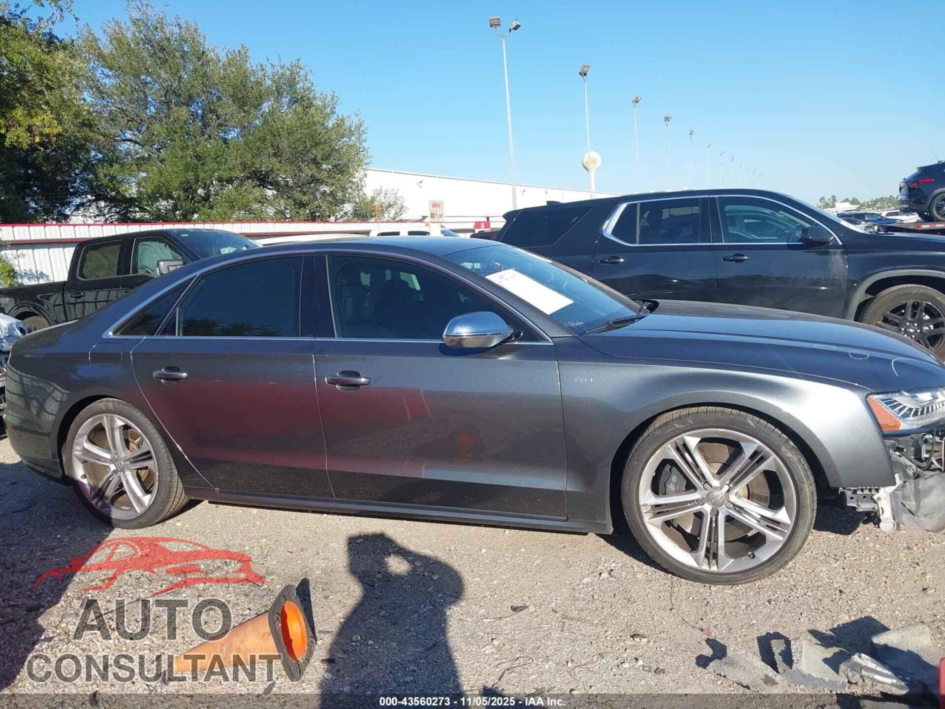 AUDI S8 2015 - WAUK2AFD9FN005306