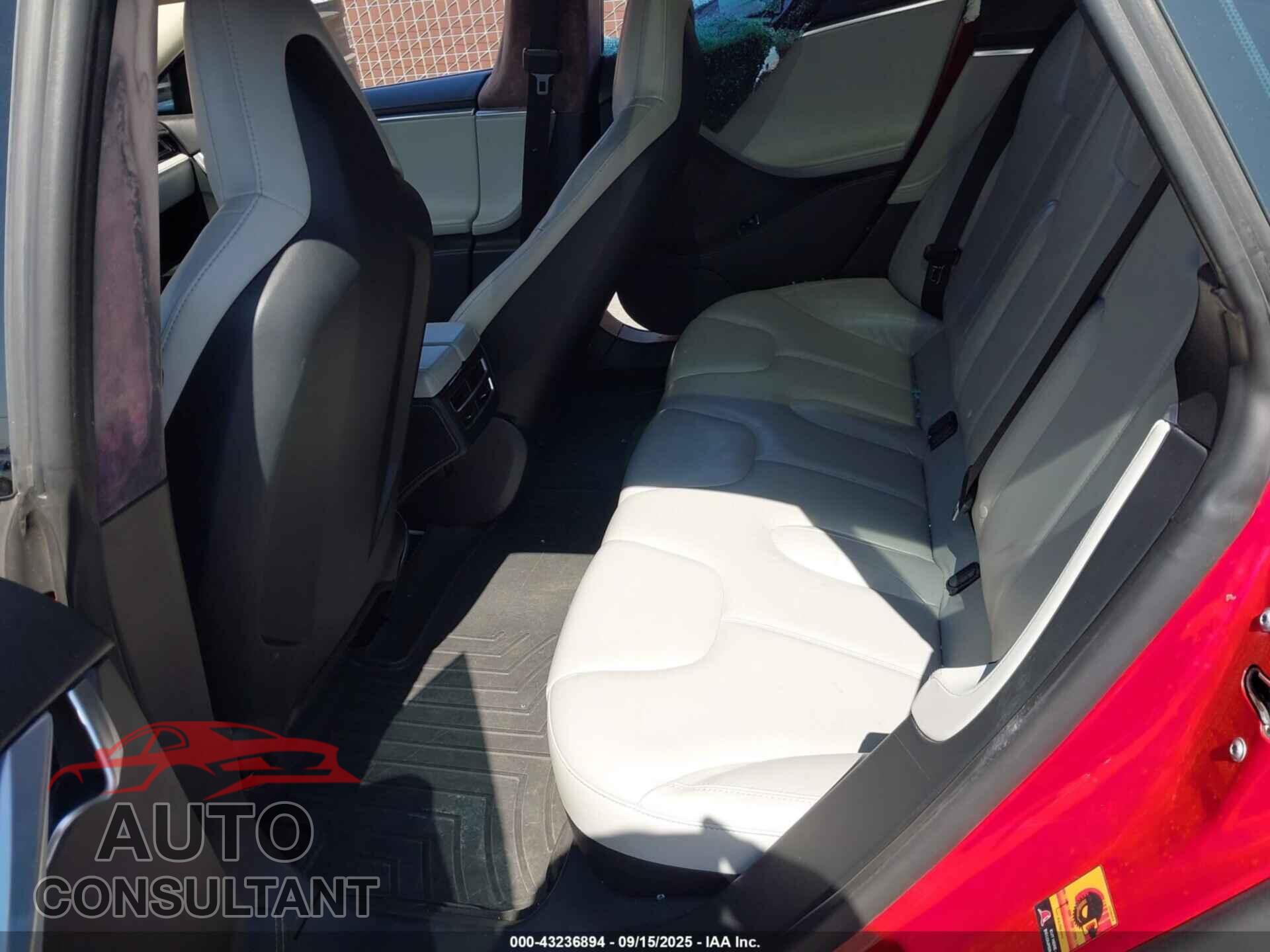 TESLA MODEL S 2013 - 5YJSA1DG3DFP21908