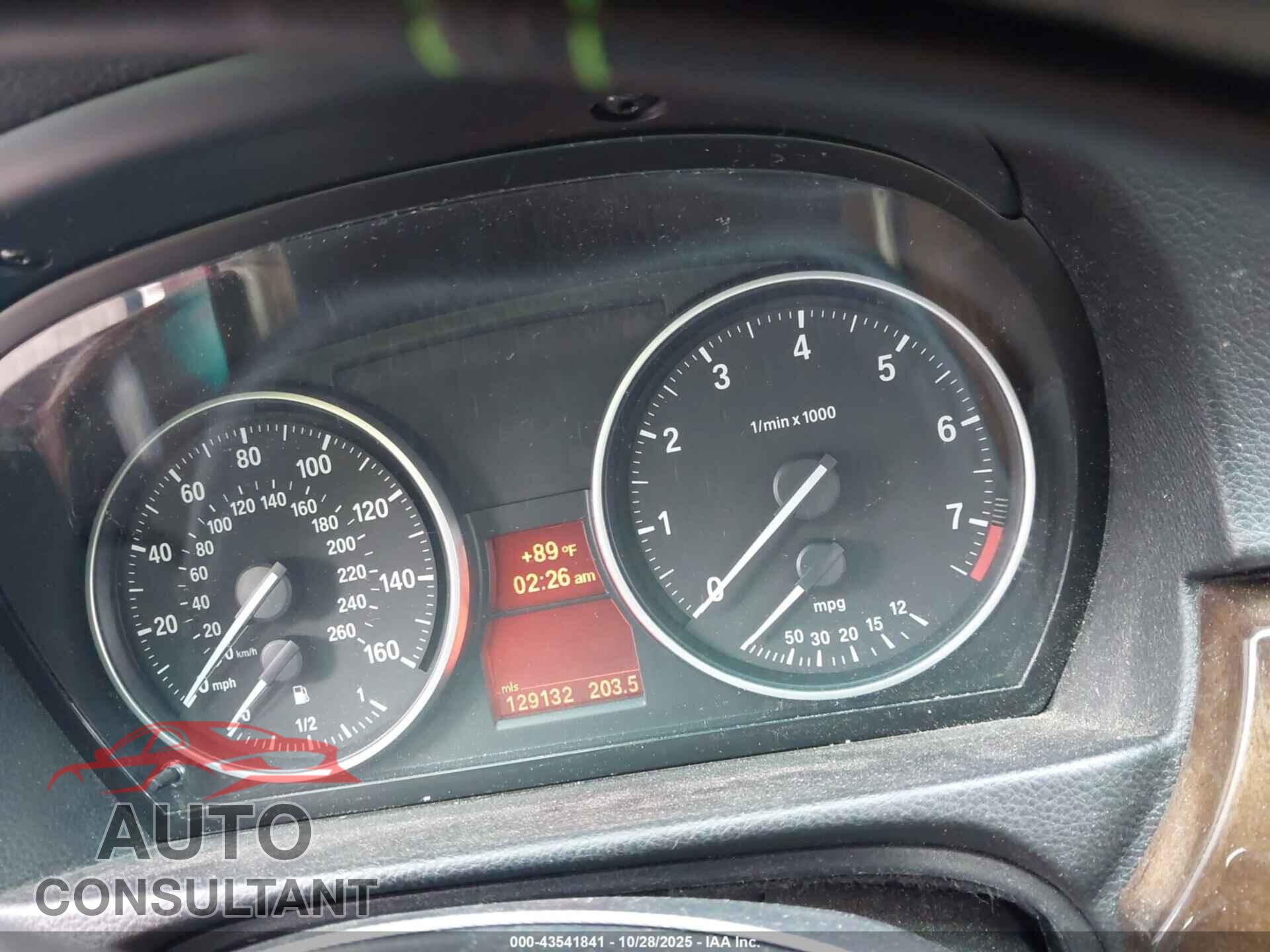 BMW 328I 2011 - WBAPH5G56BNM76245