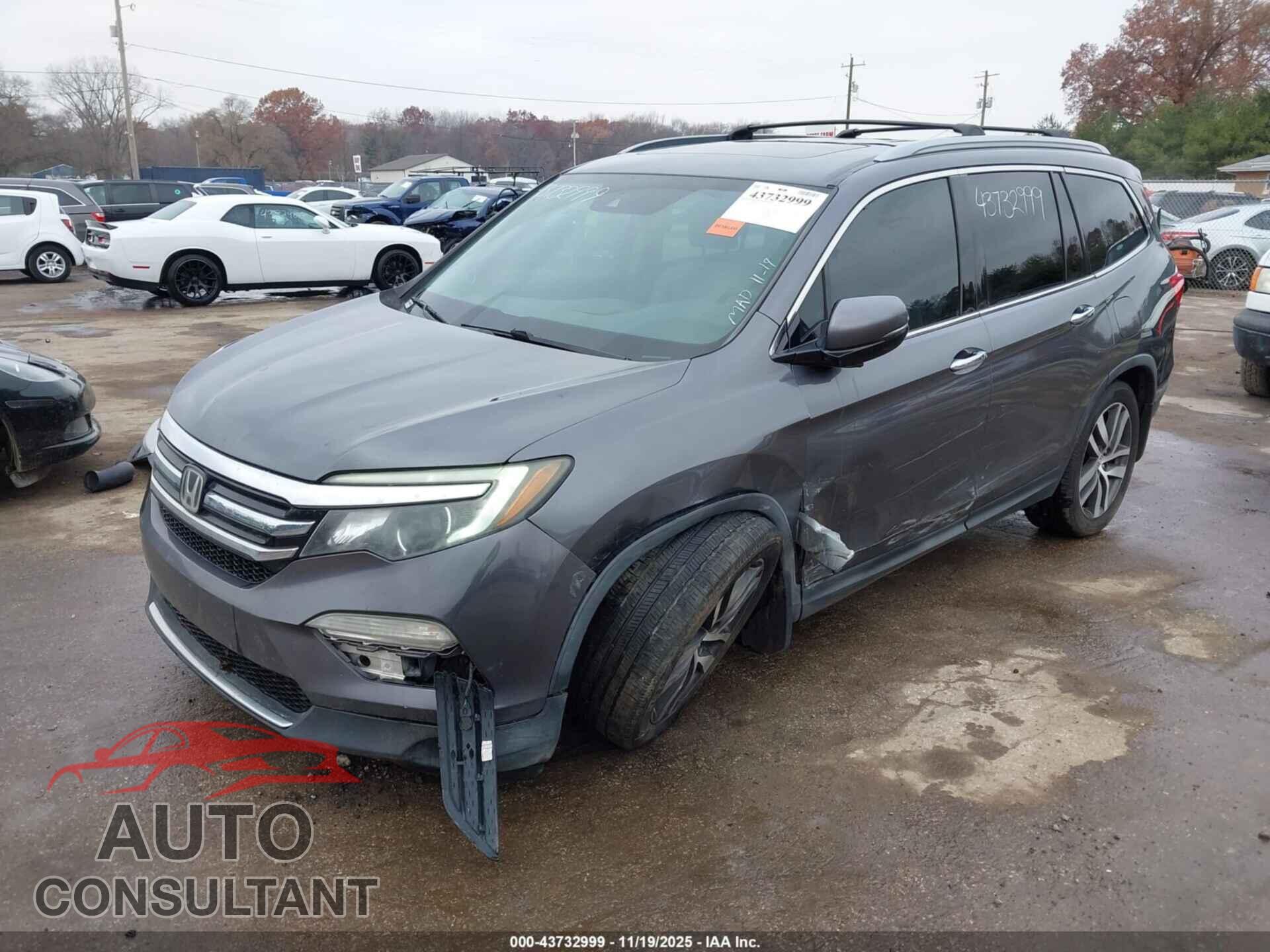 HONDA PILOT 2017 - 5FNYF6H94HB031837