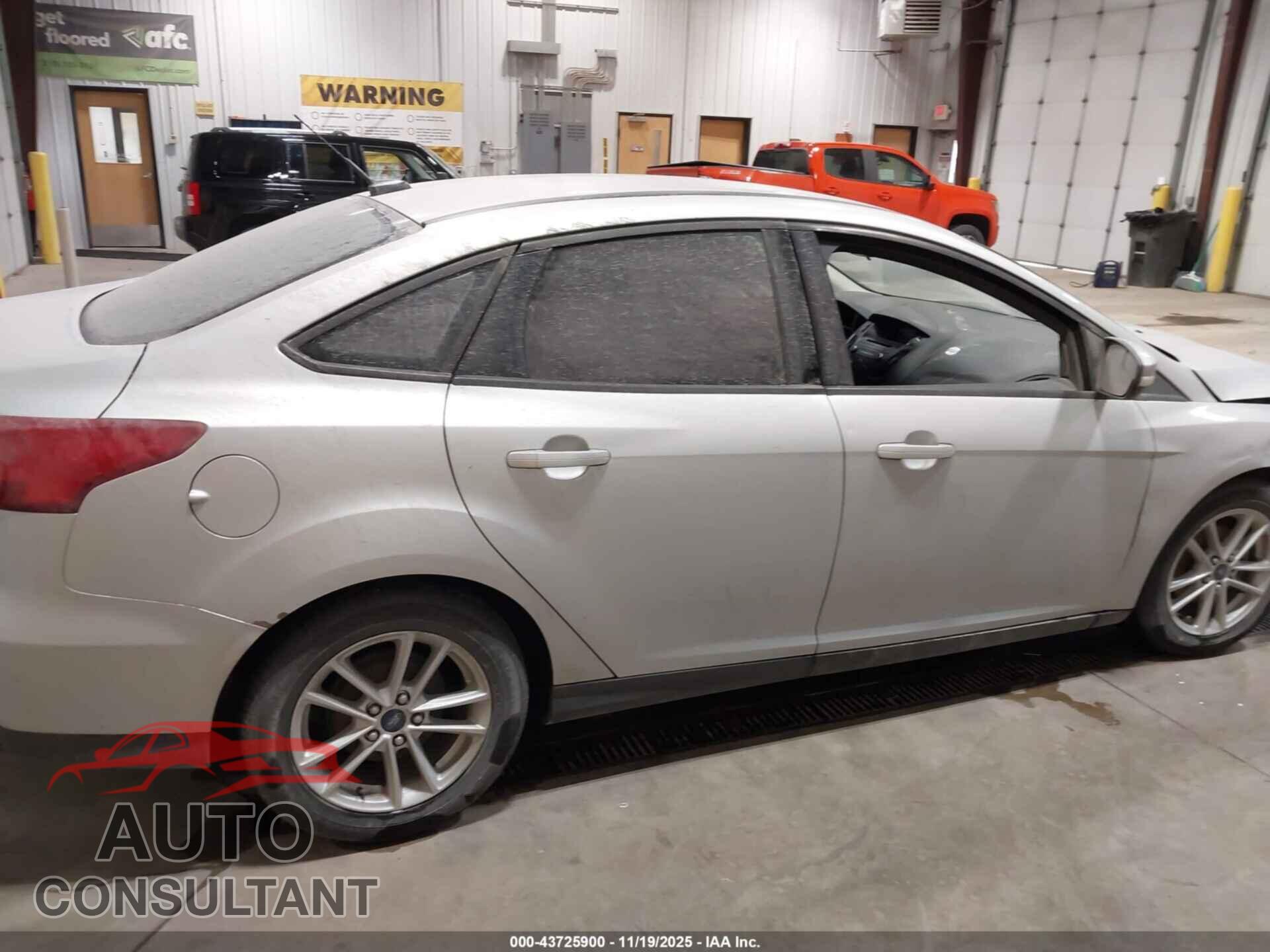 FORD FOCUS 2016 - 1FADP3F23GL208315