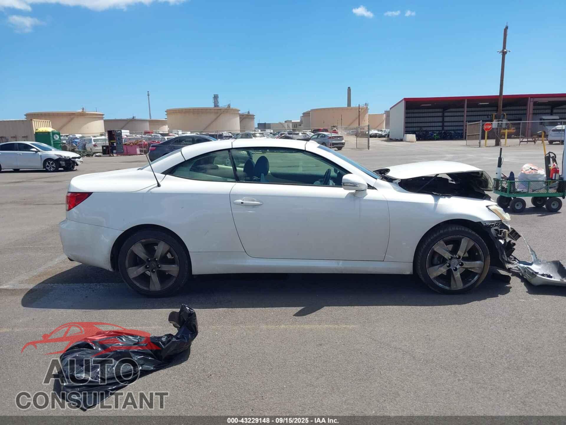 LEXUS IS 250C 2010 - JTHFF2C26A2500587